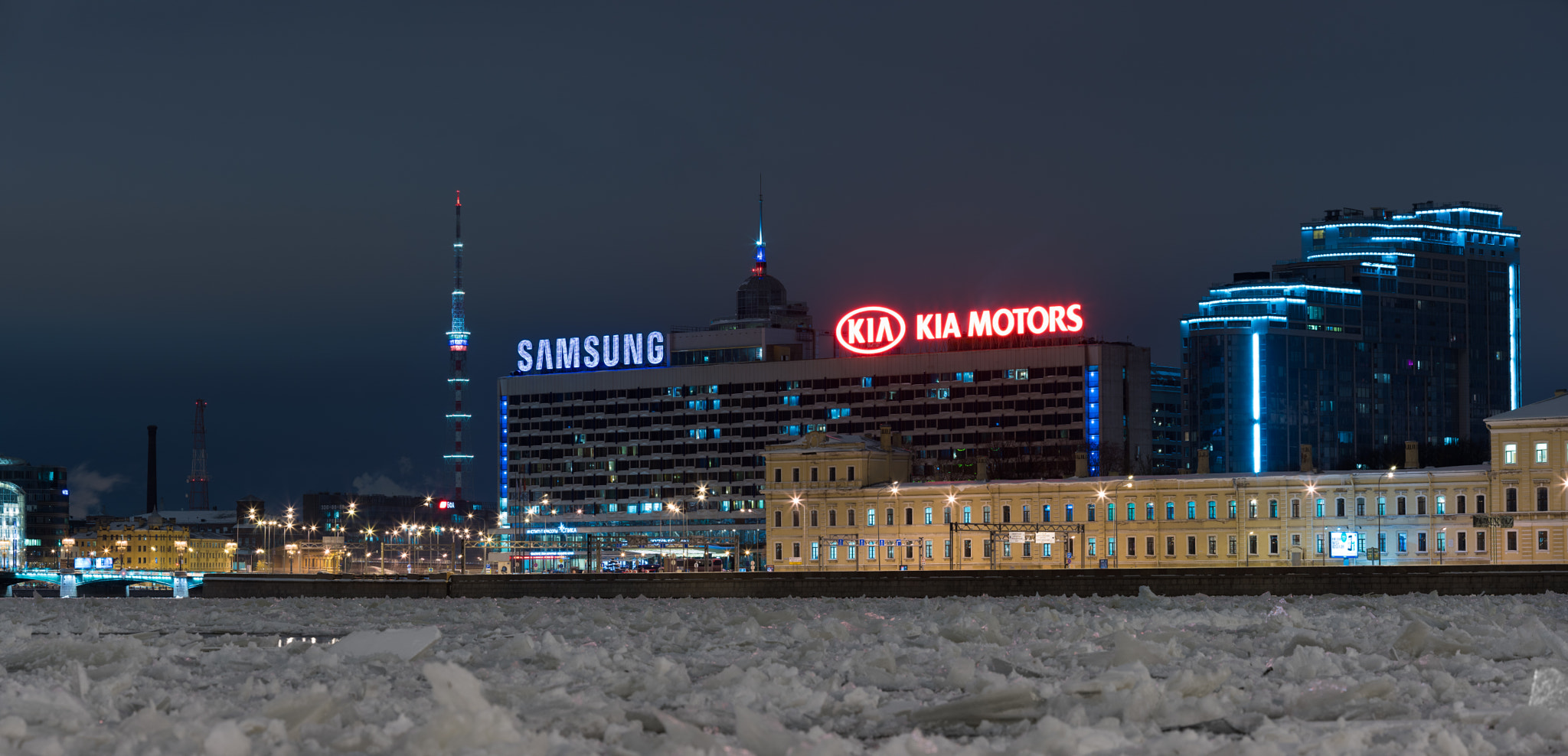 Sony a7R II + Canon EF 135mm F2L USM sample photo. Saint-petersburg. photography