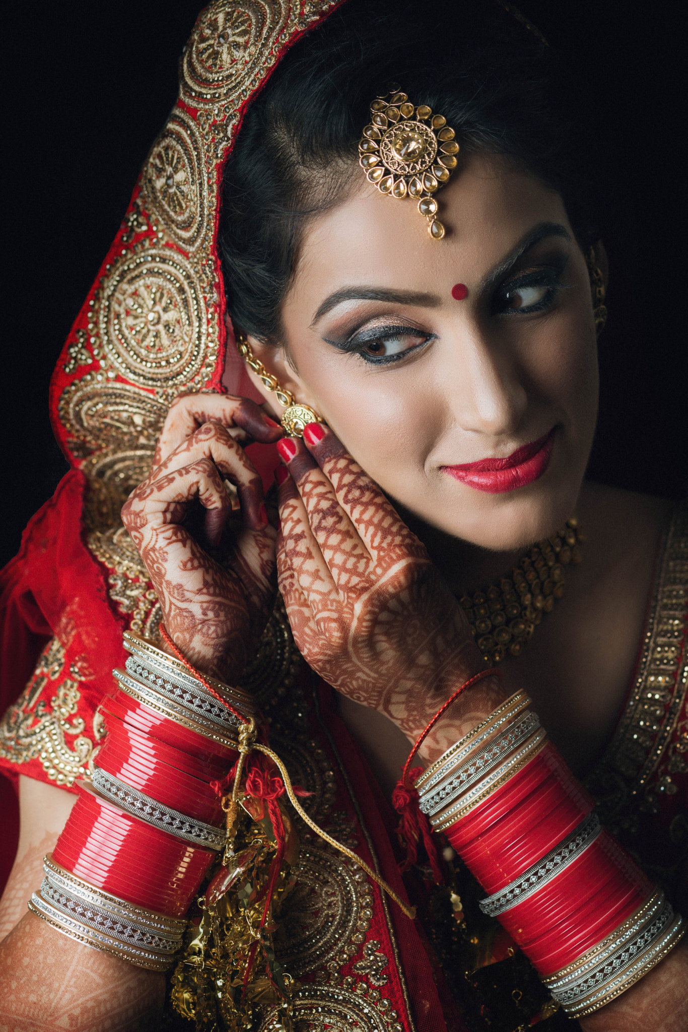 Canon EF 85mm F1.8 USM sample photo. Beautiful indian bride photography