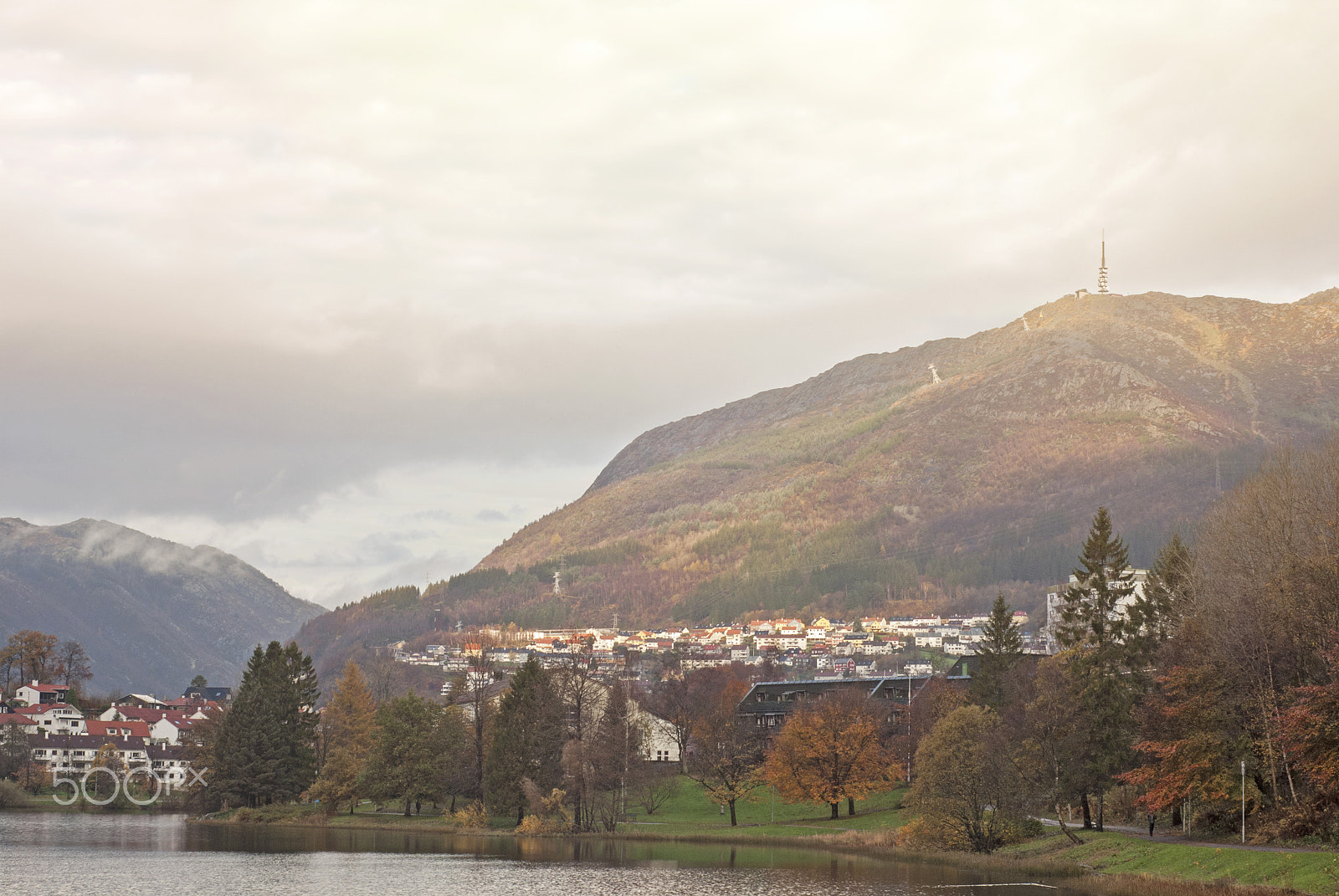 Nikon D80 + Nikon AF Nikkor 50mm F1.8D sample photo. Colorful landscape of norway, bergen photography