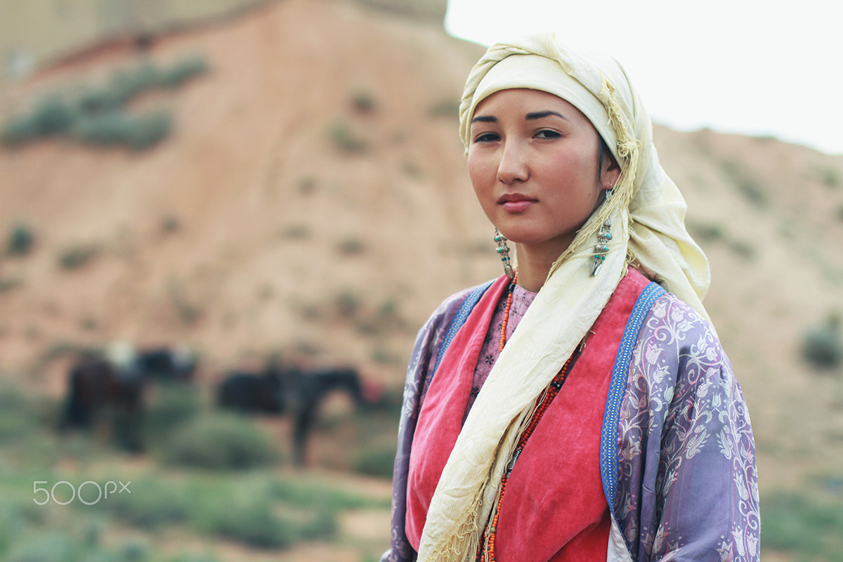 Sigma 50mm F1.4 EX DG HSM sample photo. A kyrgyz girl photography