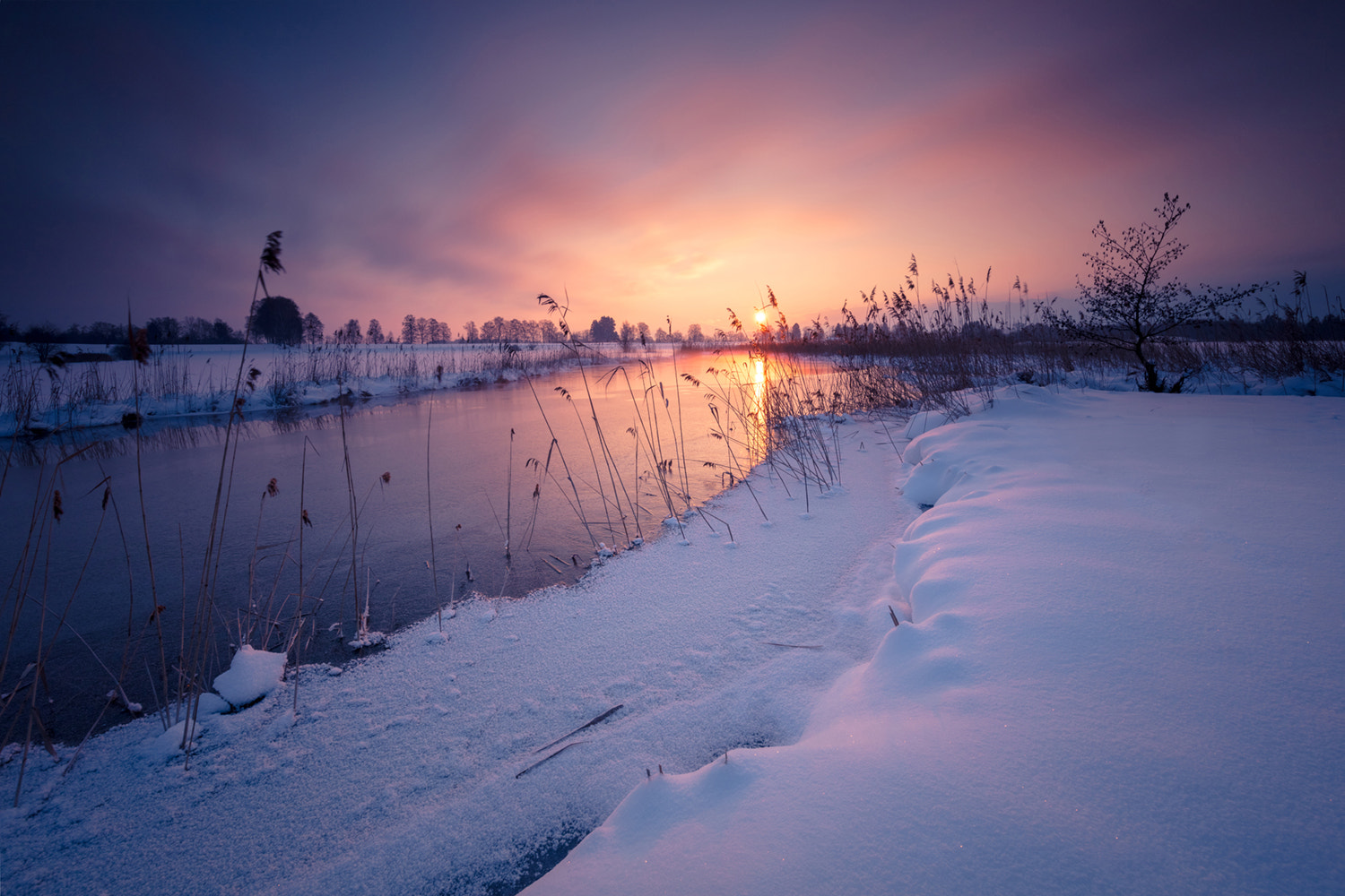 Canon EOS 5DS + Canon EF 11-24mm F4L USM sample photo. [:] holy break of day [:] photography