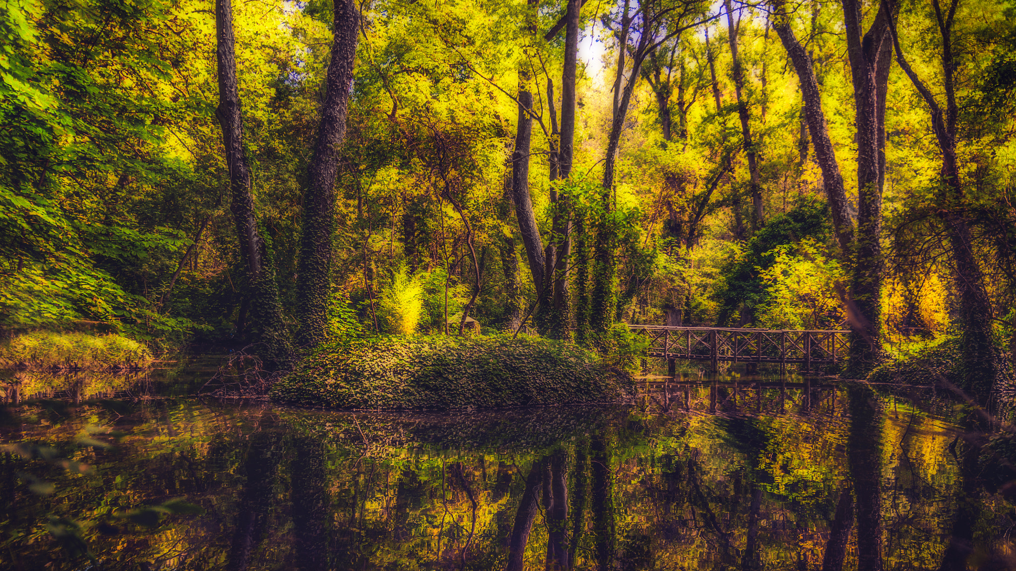 Sigma 17-50mm F2.8 EX DC OS HSM sample photo. Lago monasterio de piedra photography