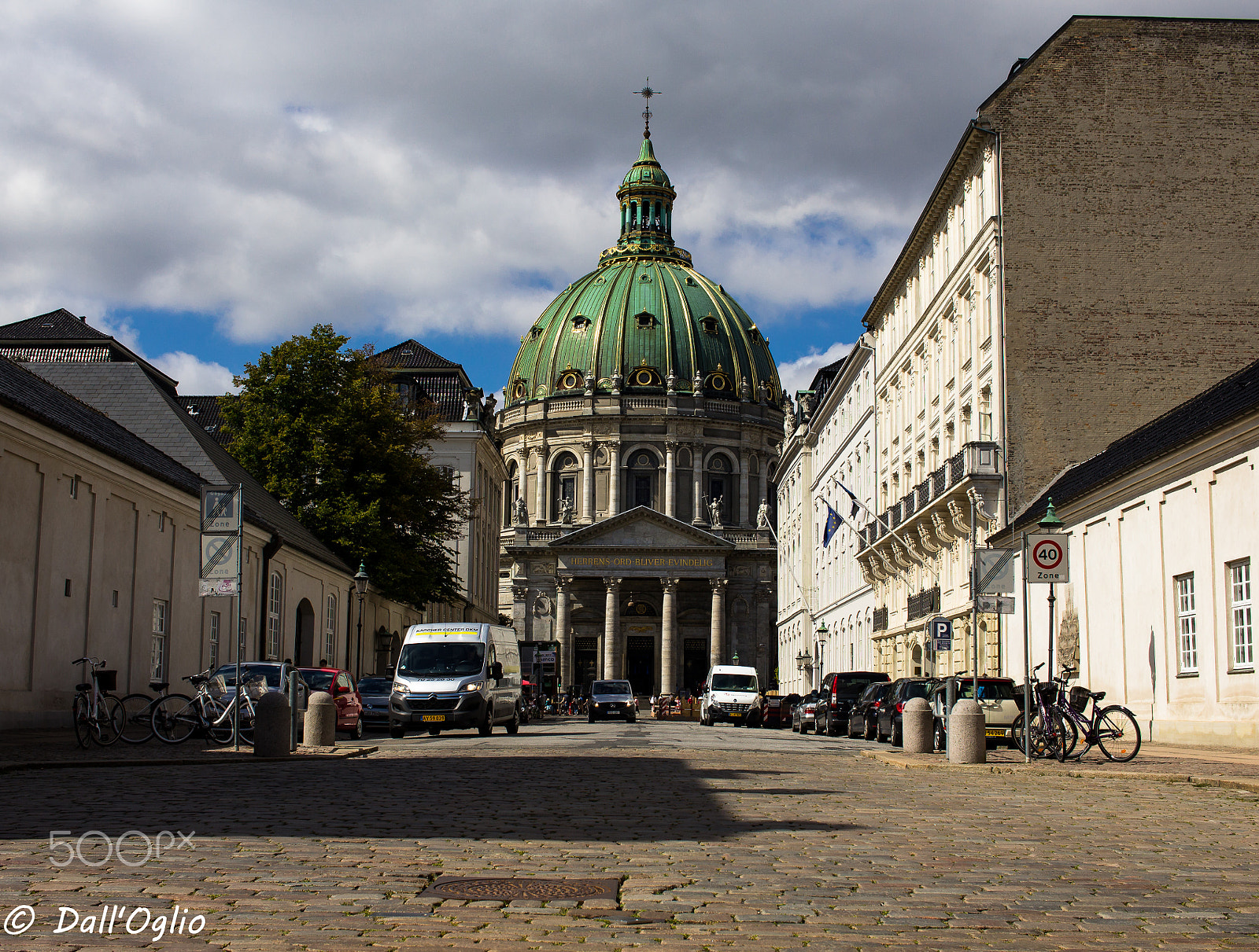 Canon EF-S 24mm F2.8 STM sample photo. Walking on copenaghen.. photography
