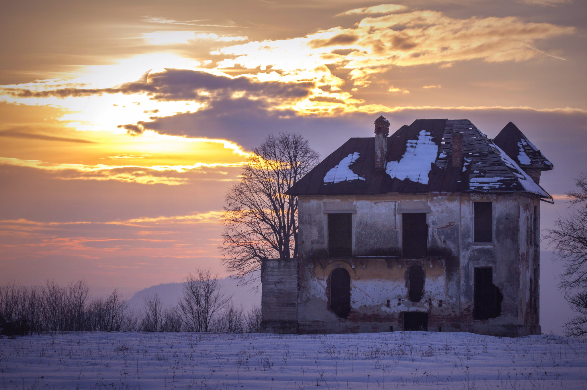 Sigma 105mm F2.8 EX DG OS HSM sample photo. Castle roşianu -turburea gorj romania photography