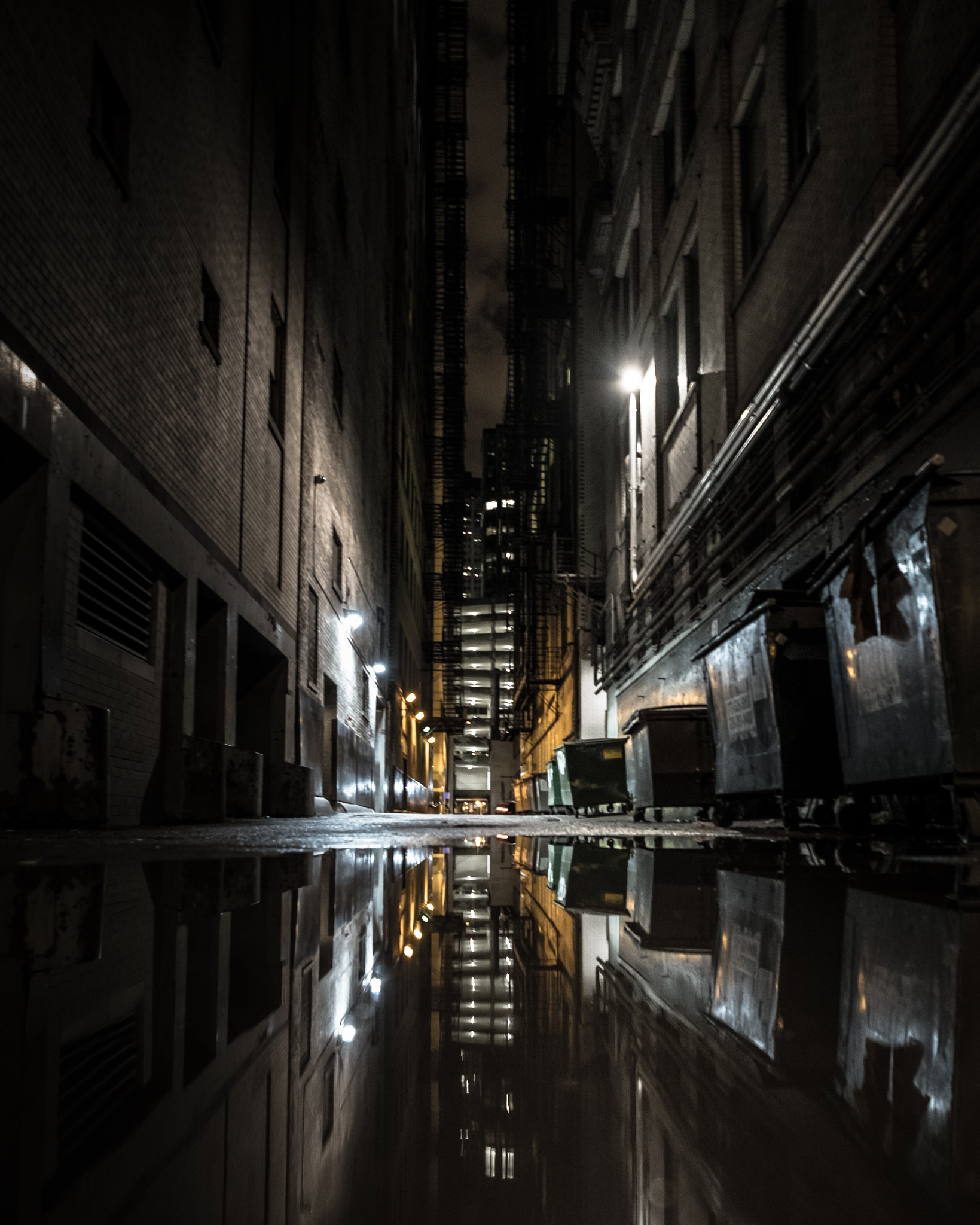 Fujifilm XF 14mm F2.8 R sample photo. Coming to you from the black street... photography