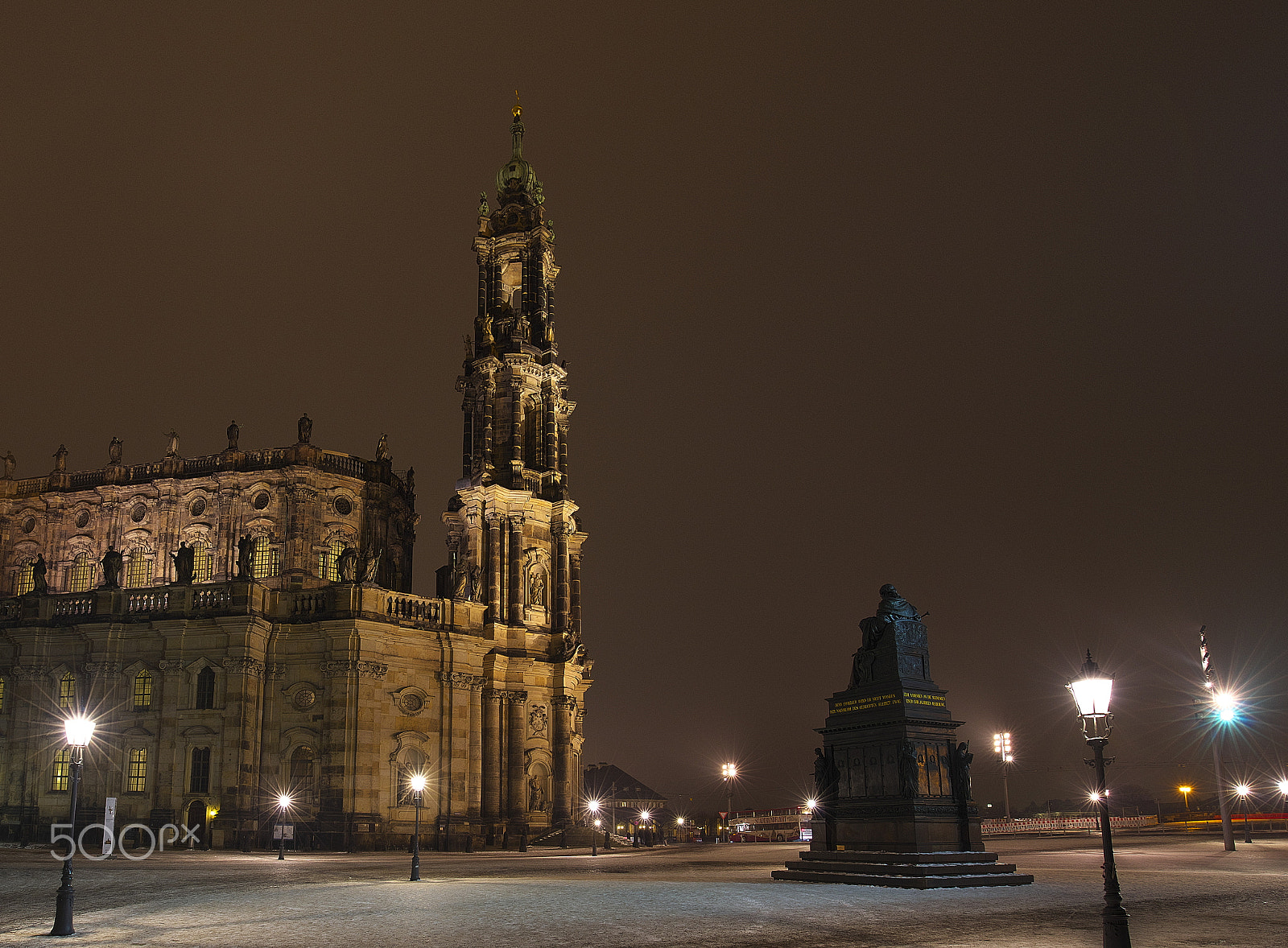 Canon EF 16-35mm F4L IS USM sample photo. Dresden at night photography