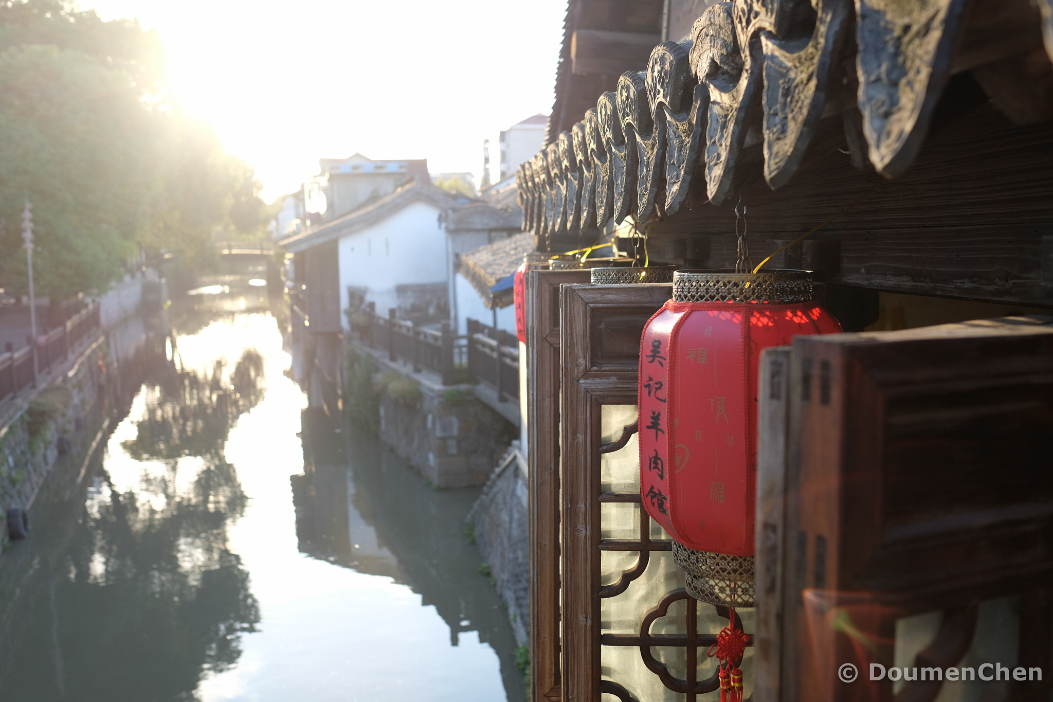 Fujifilm X-E2 + Fujifilm XF 23mm F1.4 R sample photo. There are no blue lanterns in china photography