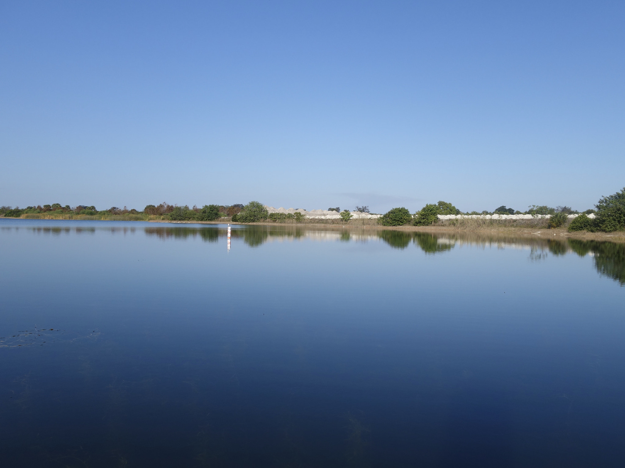 Sony 28-100mm F1.8-4.9 sample photo. Morning blue photography
