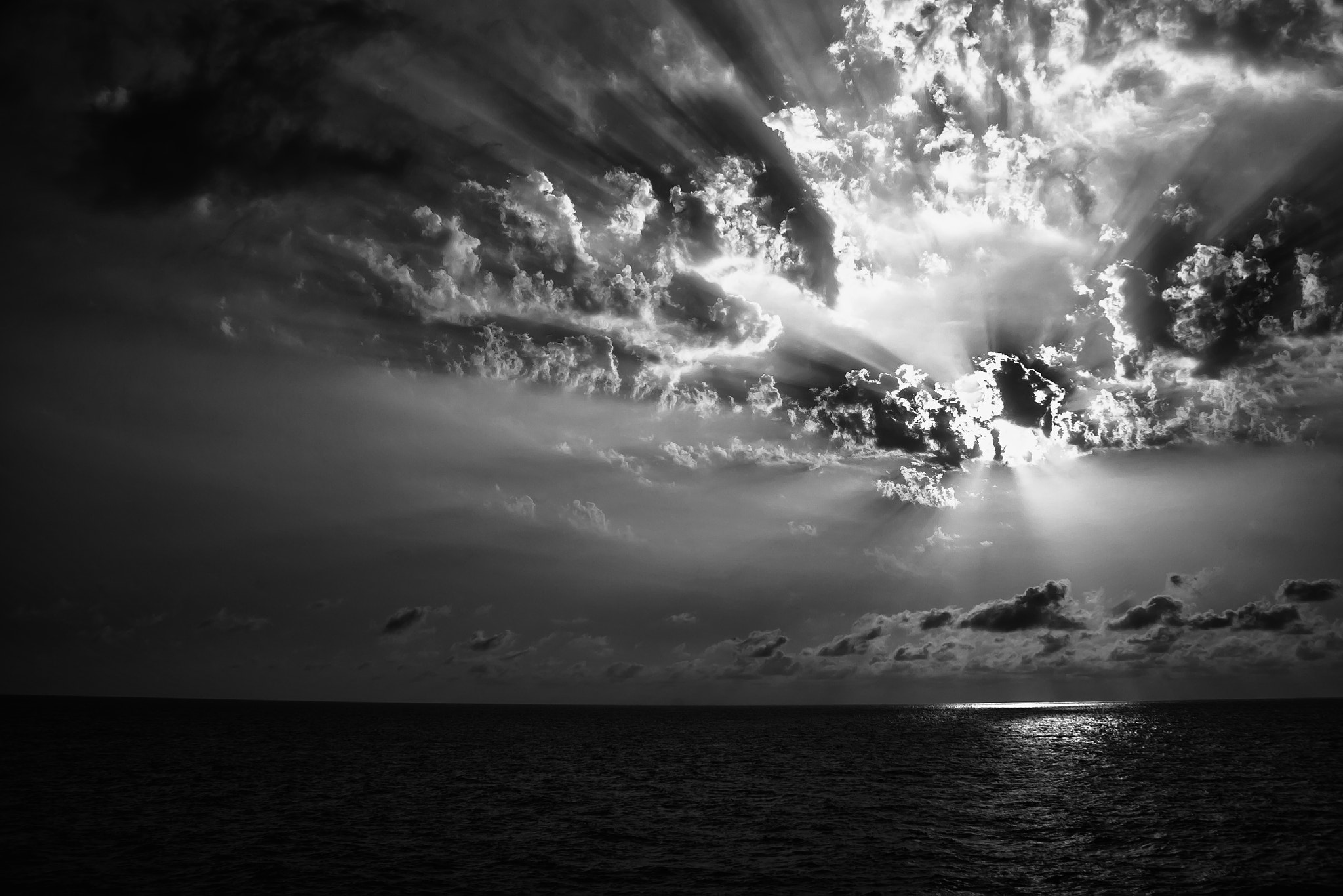 Canon EF 28-105mm f/3.5-4.5 USM sample photo. Ocean photography