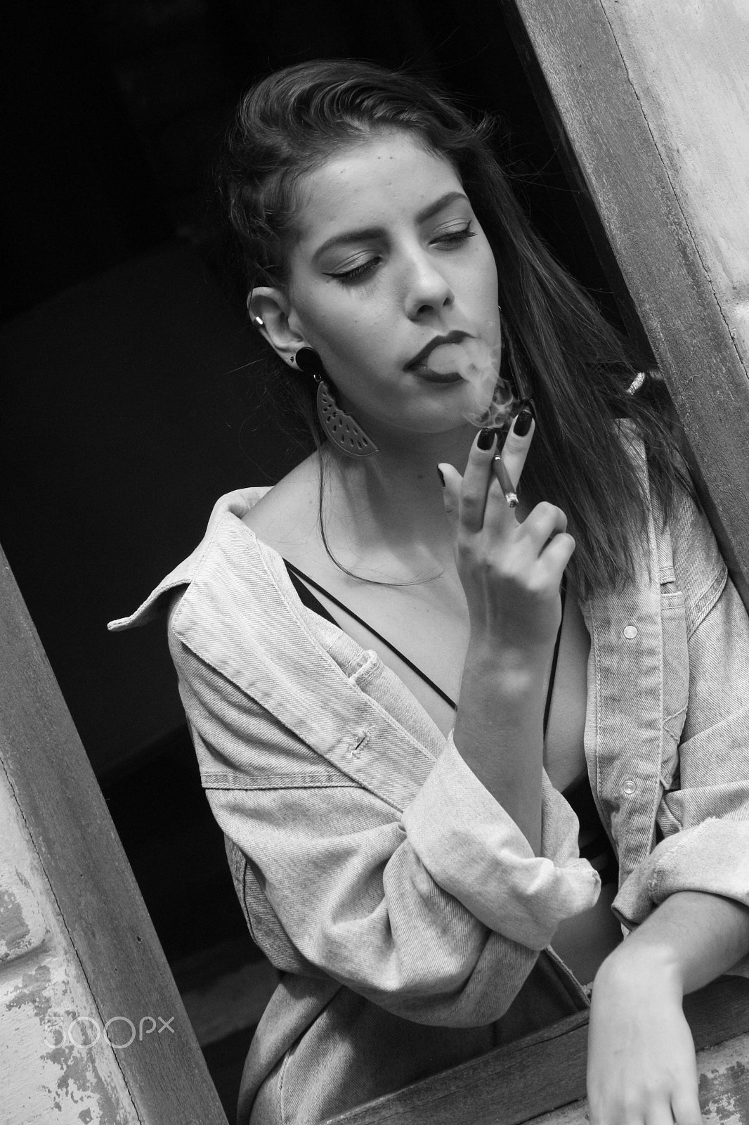 Canon EF 35-350mm F3.5-5.6L USM sample photo. Smoke photography