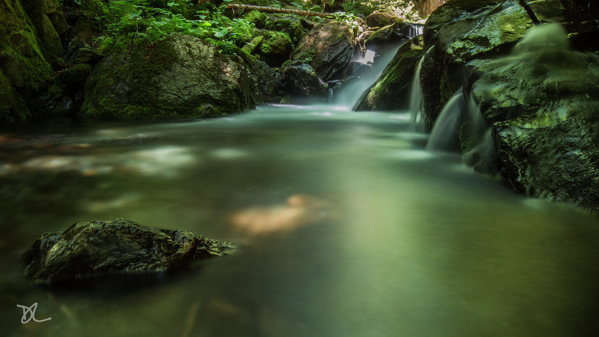 Canon EF 16-35mm F4L IS USM sample photo. Green waterfalls photography