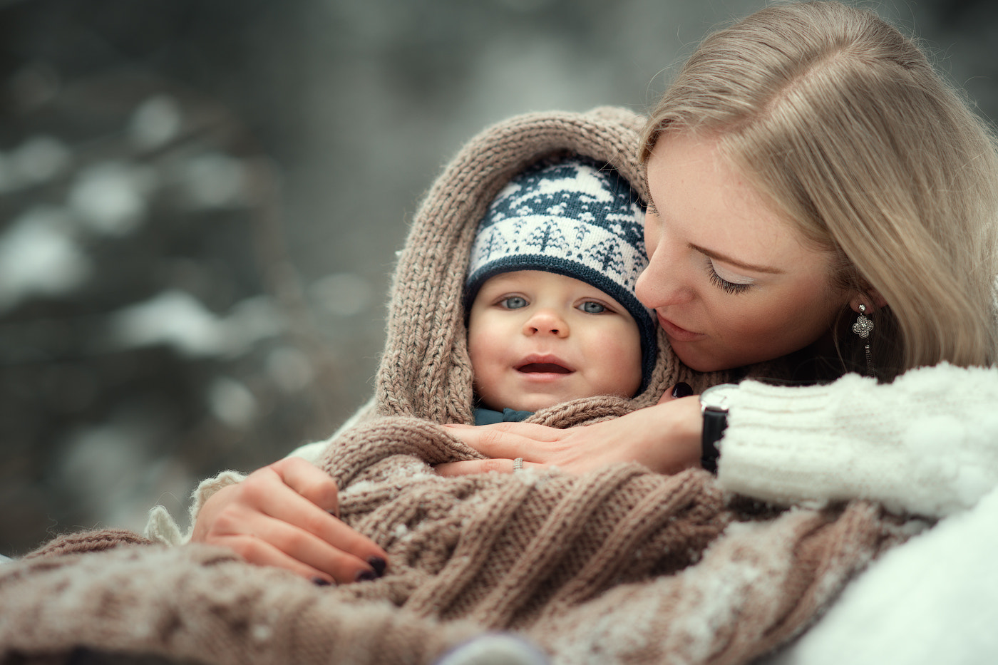 Sony Sonnar T* 135mm F1.8 ZA sample photo. Family photography