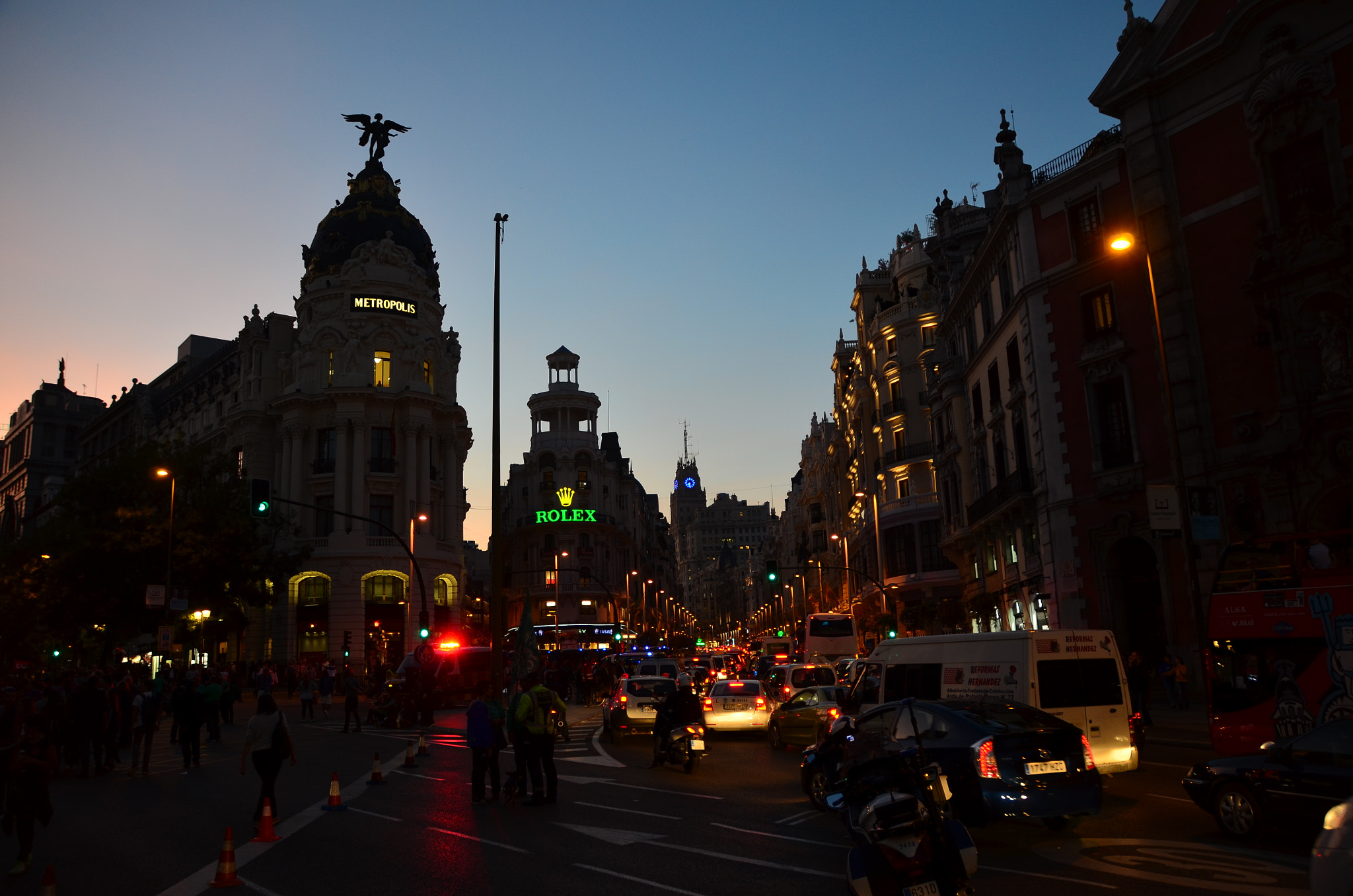 Sigma 18-200mm F3.5-6.3 II DC OS HSM sample photo. Madrid al atardecer!!! uno de los lugares más fotografiados del centro de la ciudad photography