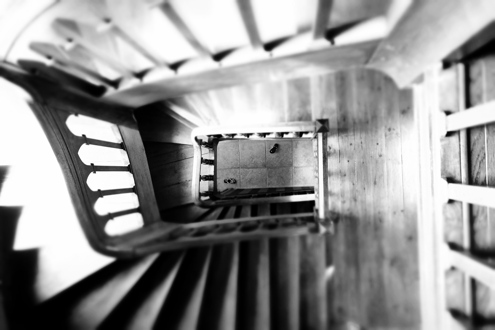 Sony Cyber-shot DSC-RX100 + Sony 28-100mm F1.8-4.9 sample photo. Stairs photography
