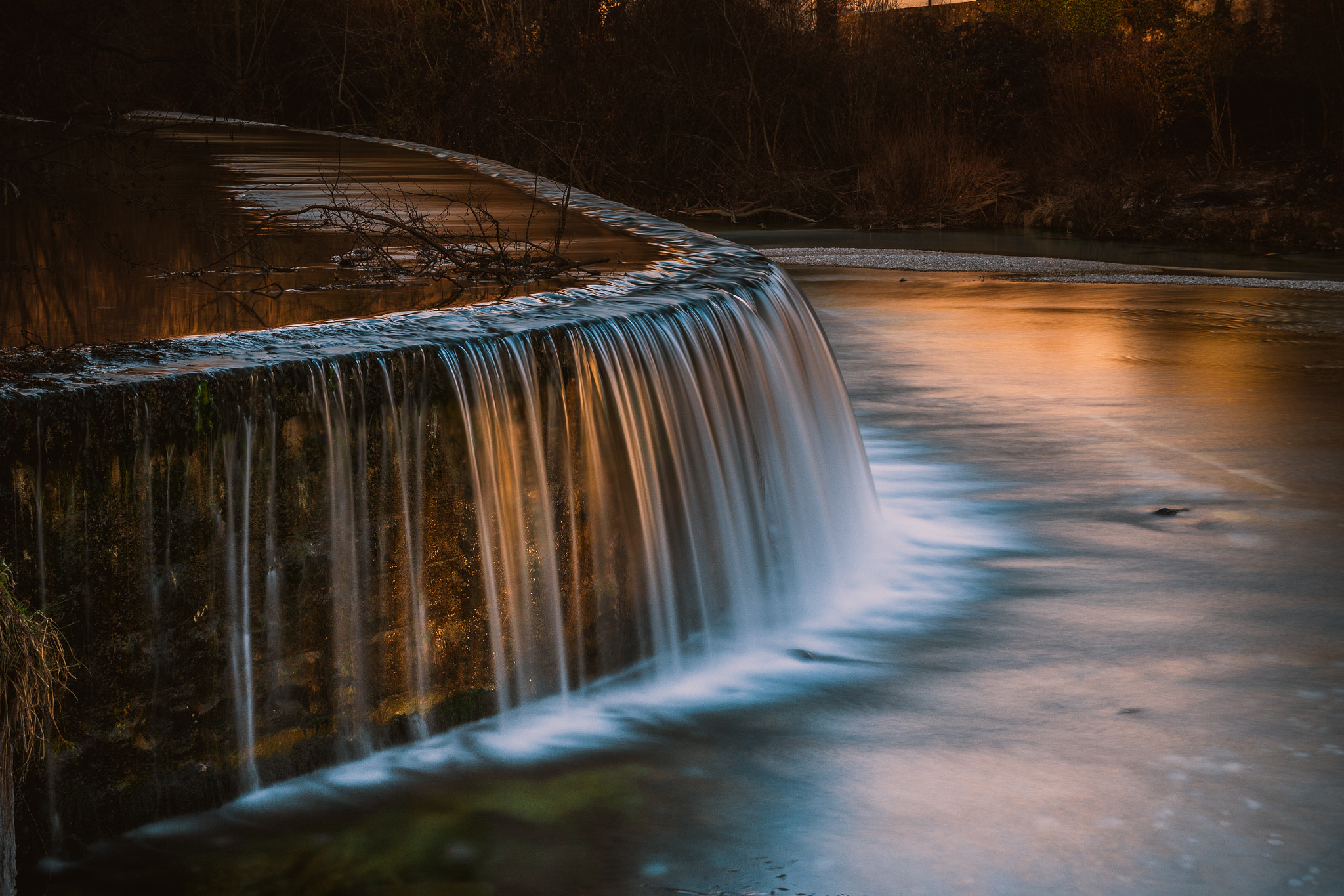 Panasonic Lumix G X Vario 12-35mm F2.8 ASPH Power OIS sample photo. Slow sunset from the river photography