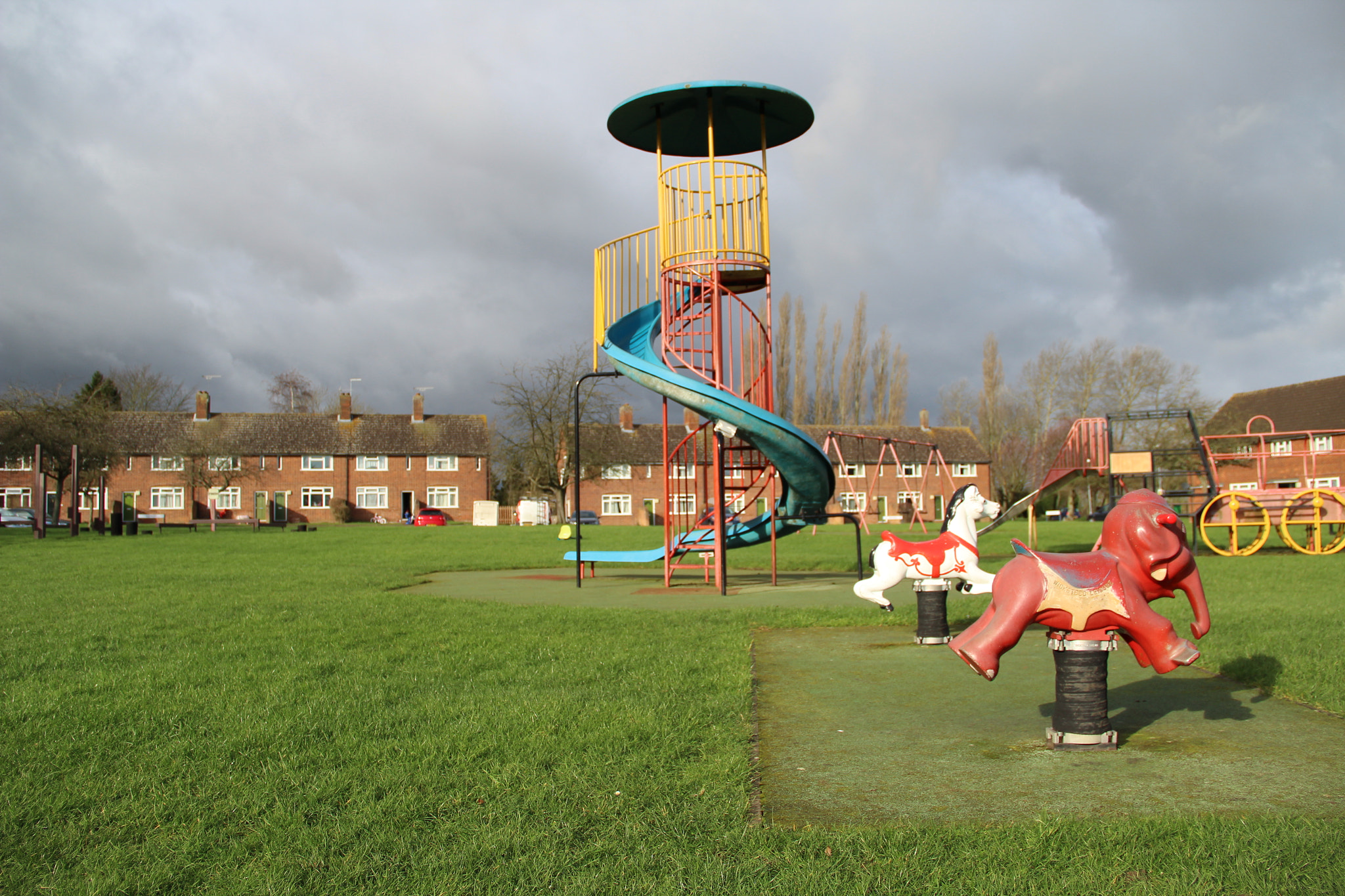 Canon EF-S 18-135mm F3.5-5.6 IS sample photo. Playground photography