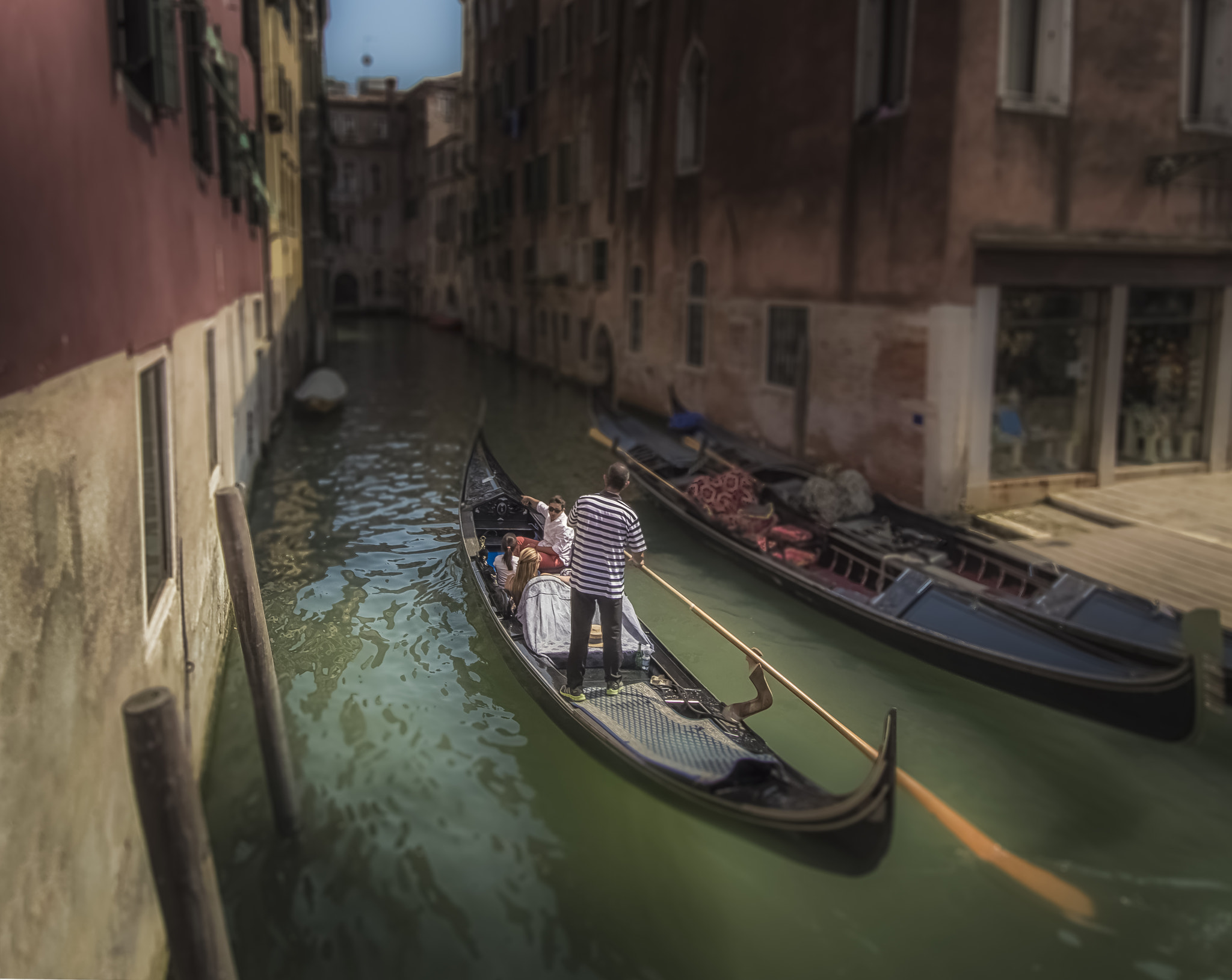 Nikon D3200 sample photo. A ride in venice photography