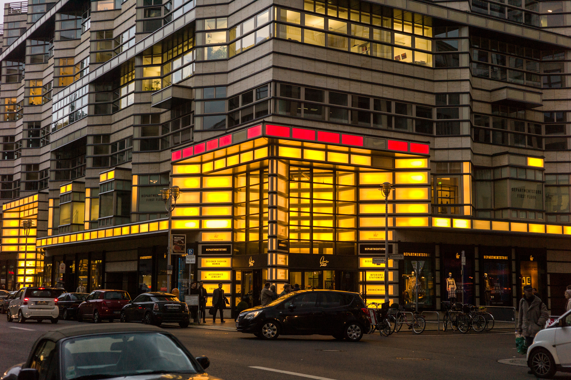 Leica M9 + Summicron-M 50mm f/2 (III) sample photo. Berlin mall photography