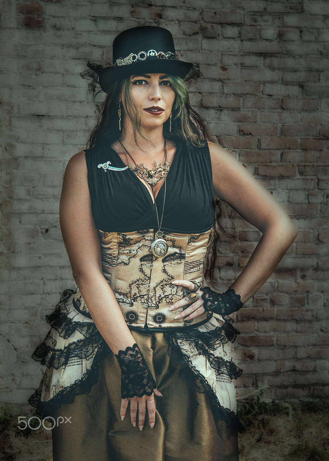 Fujifilm X-E2 + Fujifilm XF 35mm F2 R WR sample photo. Steampunk photography
