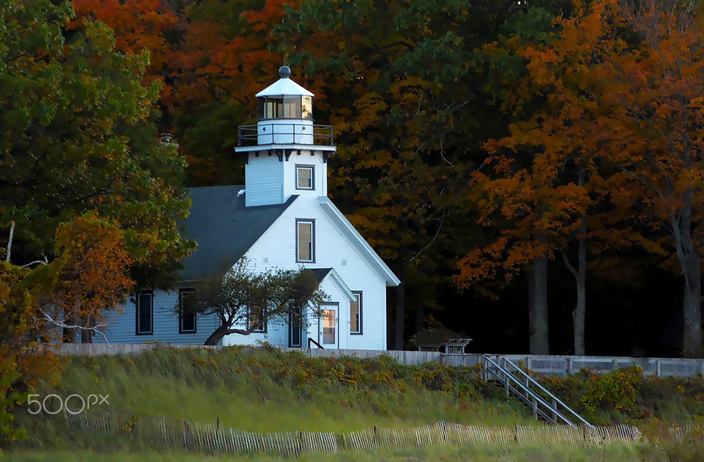Nikon D300 sample photo. Light house traverse bay photography