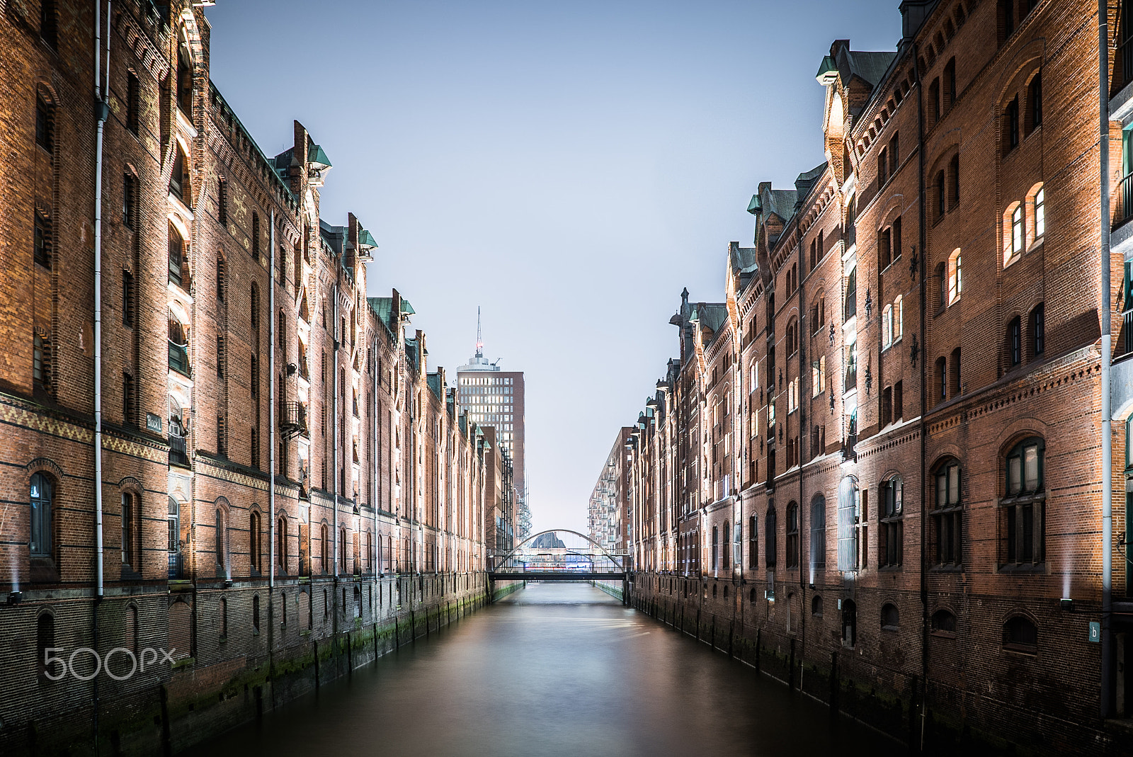 Sony FE 28mm F2 sample photo. Speicherstadt hamburg photography