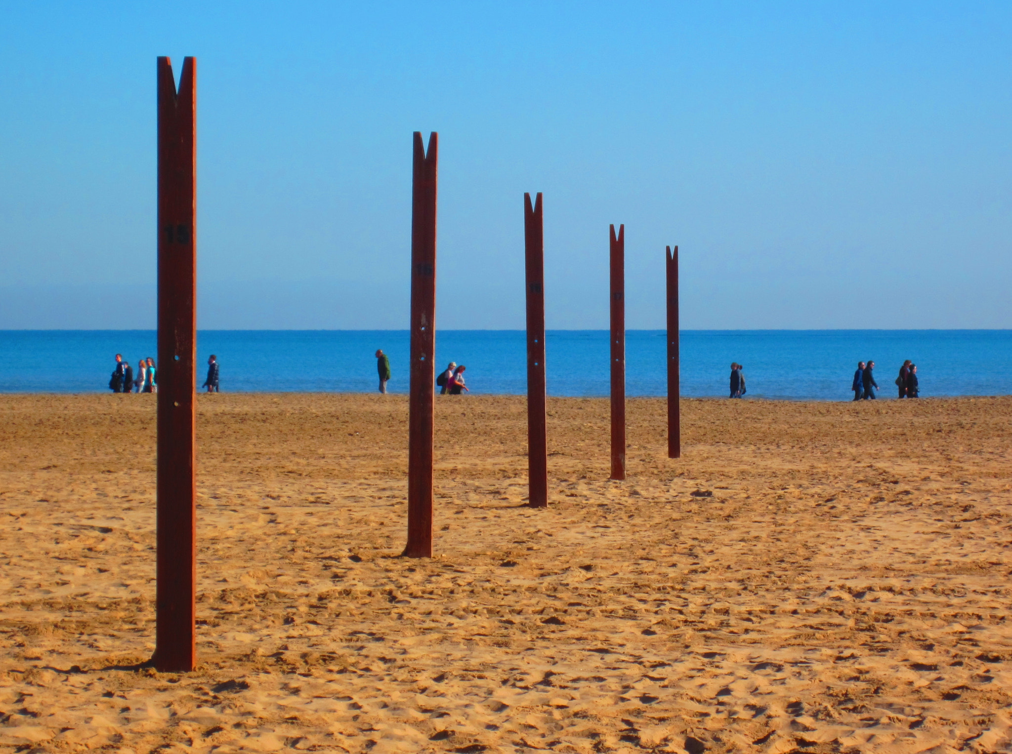 Canon PowerShot ELPH 300 HS (IXUS 220 HS / IXY 410F) sample photo. Malvarrosa beach. valencia photography