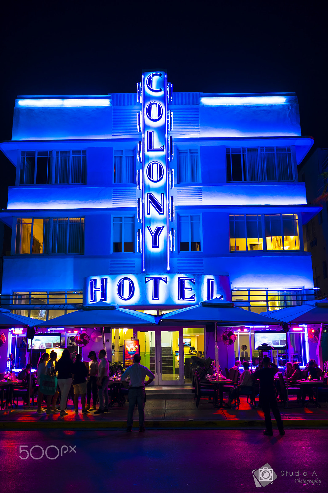 Fujifilm X-T1 + Fujifilm XF 23mm F2 R WR sample photo. The colony hotel photography