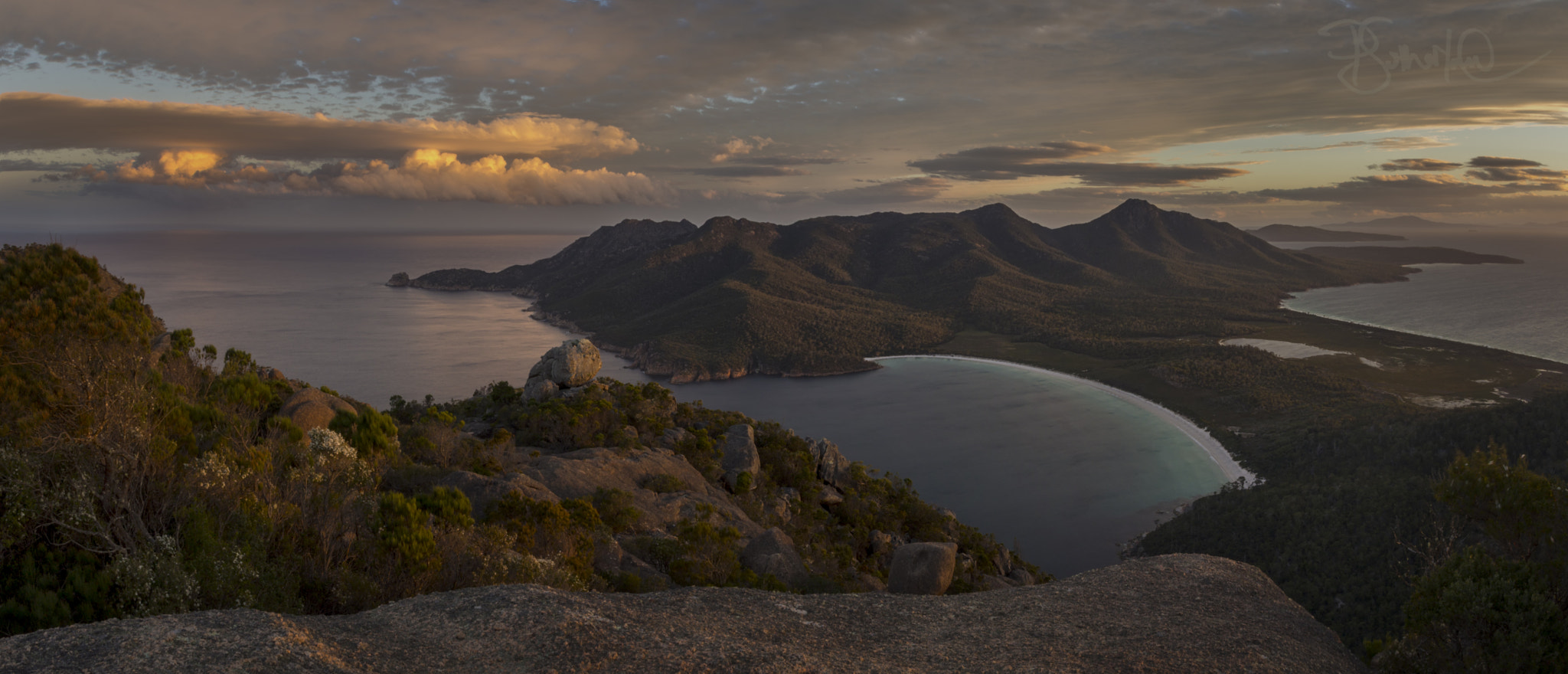 Olympus OM-D E-M5 sample photo. Wineglass bay photography