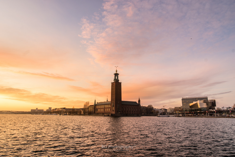 Sony a7 II + Canon EF 85mm F1.2L II USM sample photo. Stockholm in colors. photography