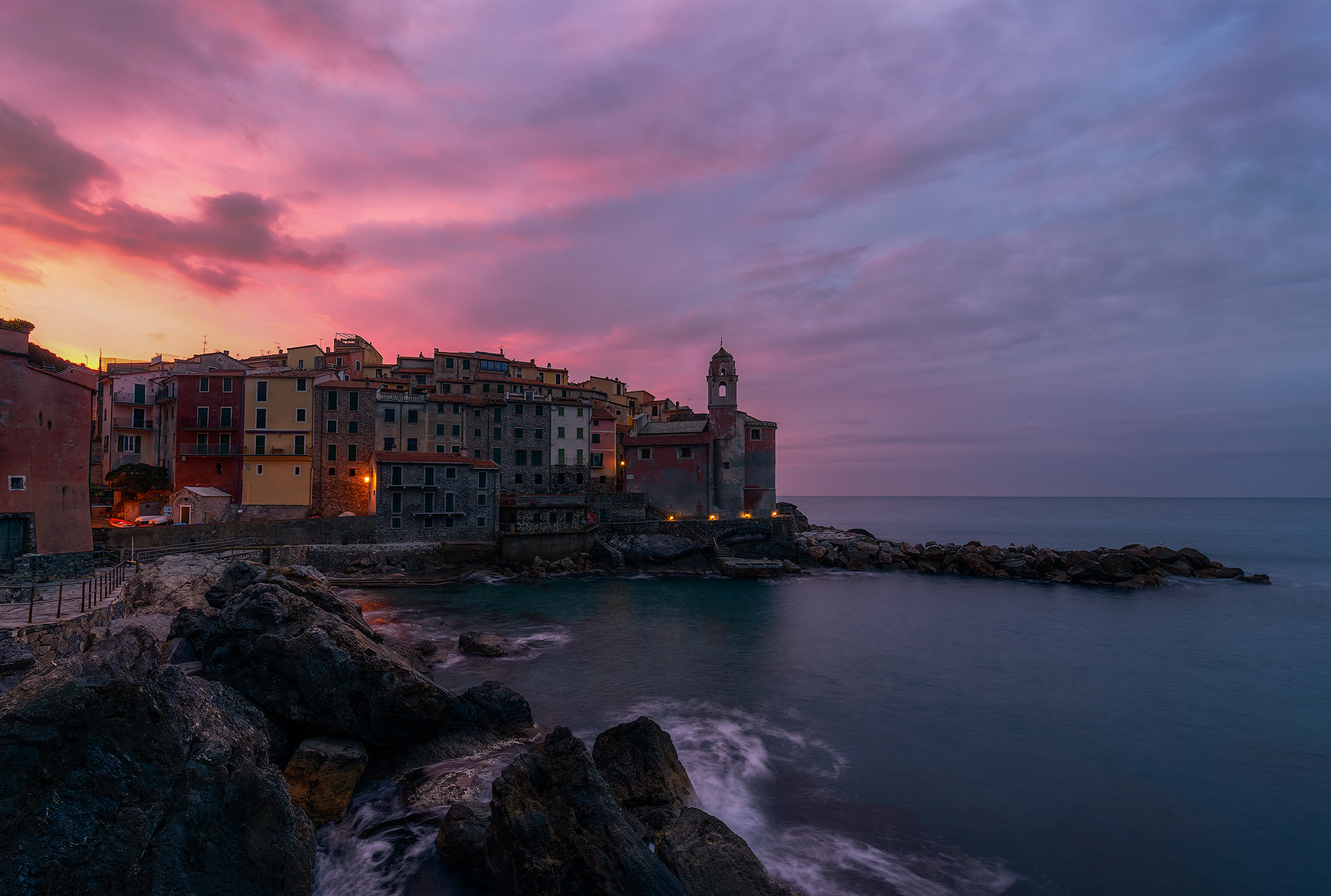 Tamron SP 15-30mm F2.8 Di VC USD sample photo. Burn tellaro burn photography