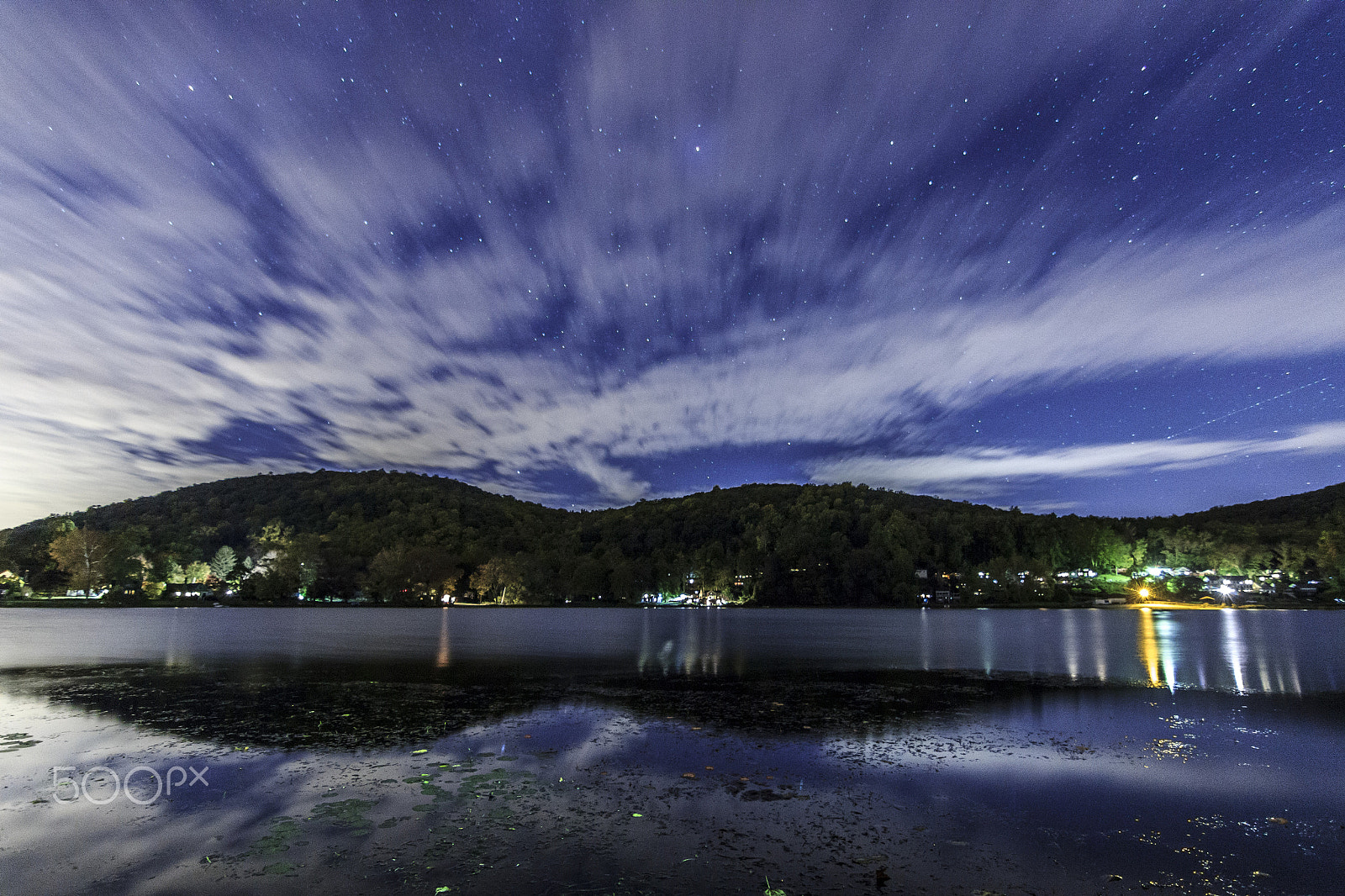 Canon EOS 600D (Rebel EOS T3i / EOS Kiss X5) sample photo. Cloudy night photography