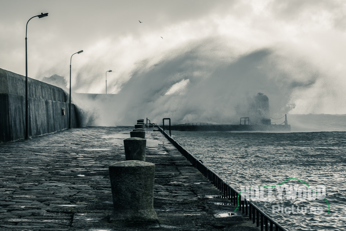 Nikon D610 + Sigma 70-200mm F2.8 EX DG Macro HSM II sample photo. Gyles quay at high tide photography