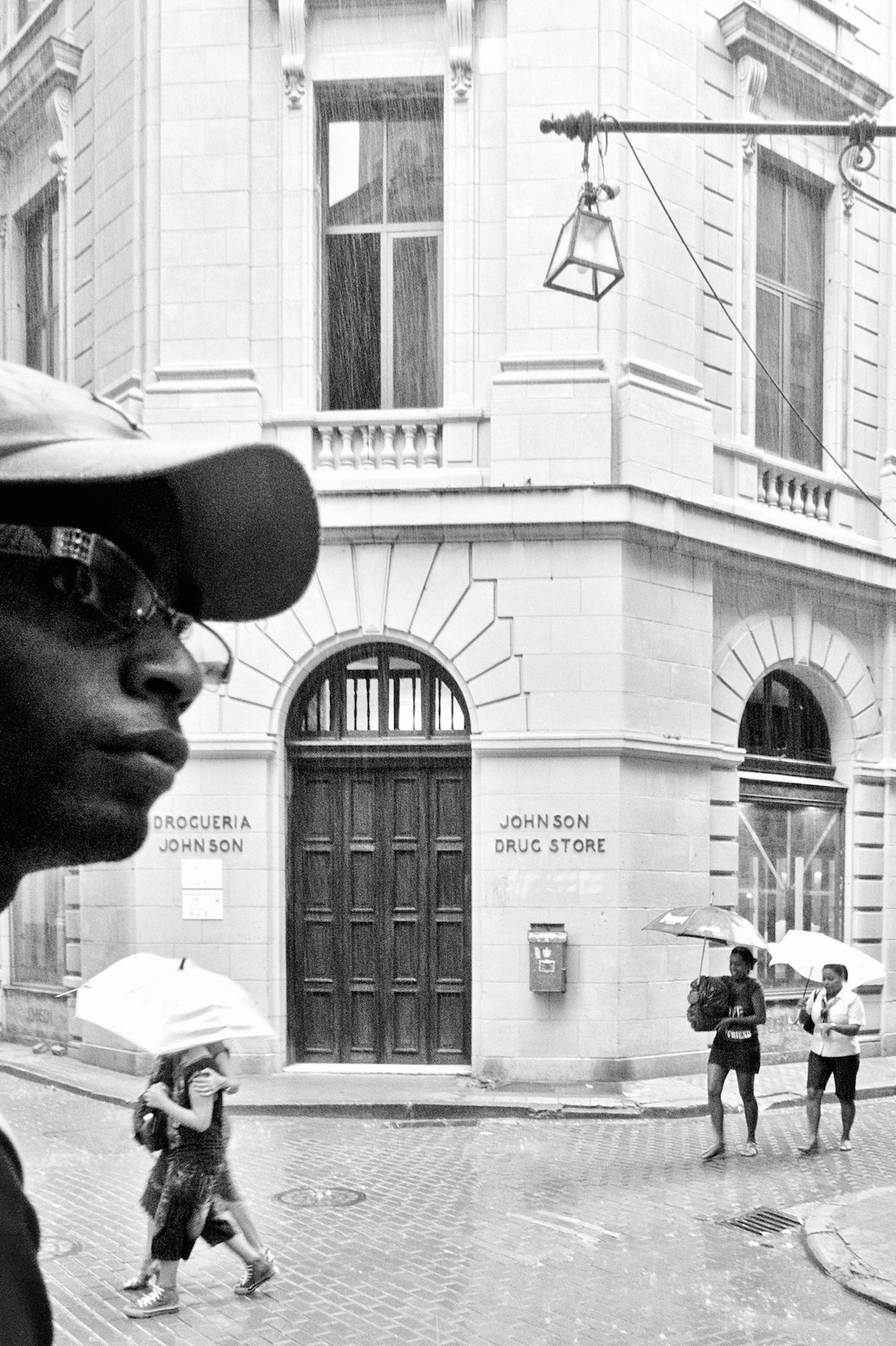 Leica D-LUX 4 sample photo. Vertical cuba 7 photography