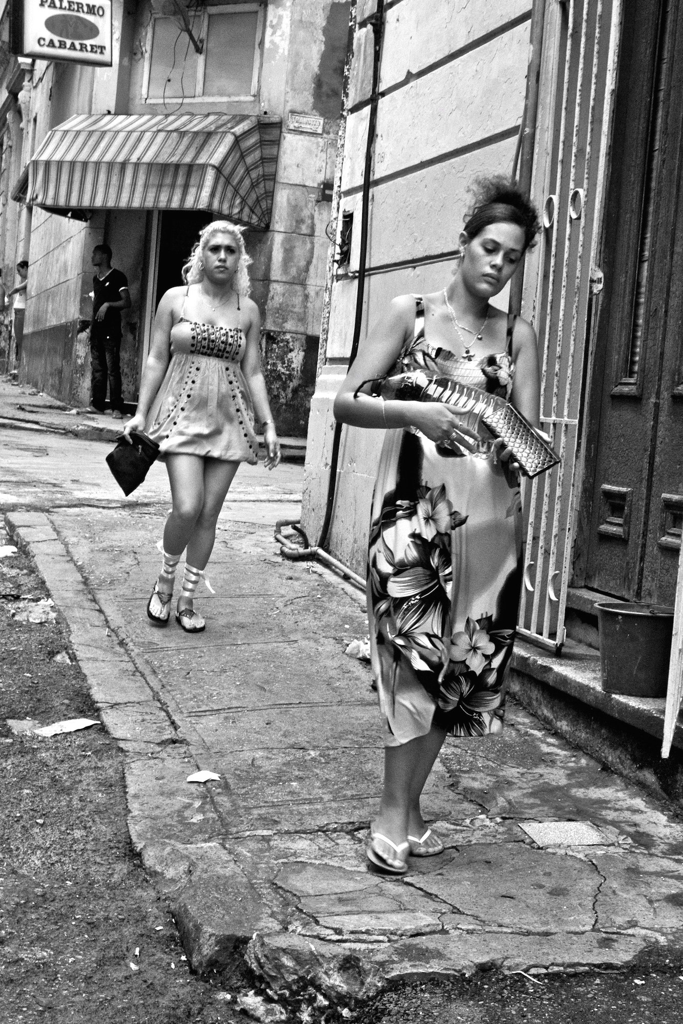 Leica D-LUX 4 sample photo. Vertical cuba 13 photography