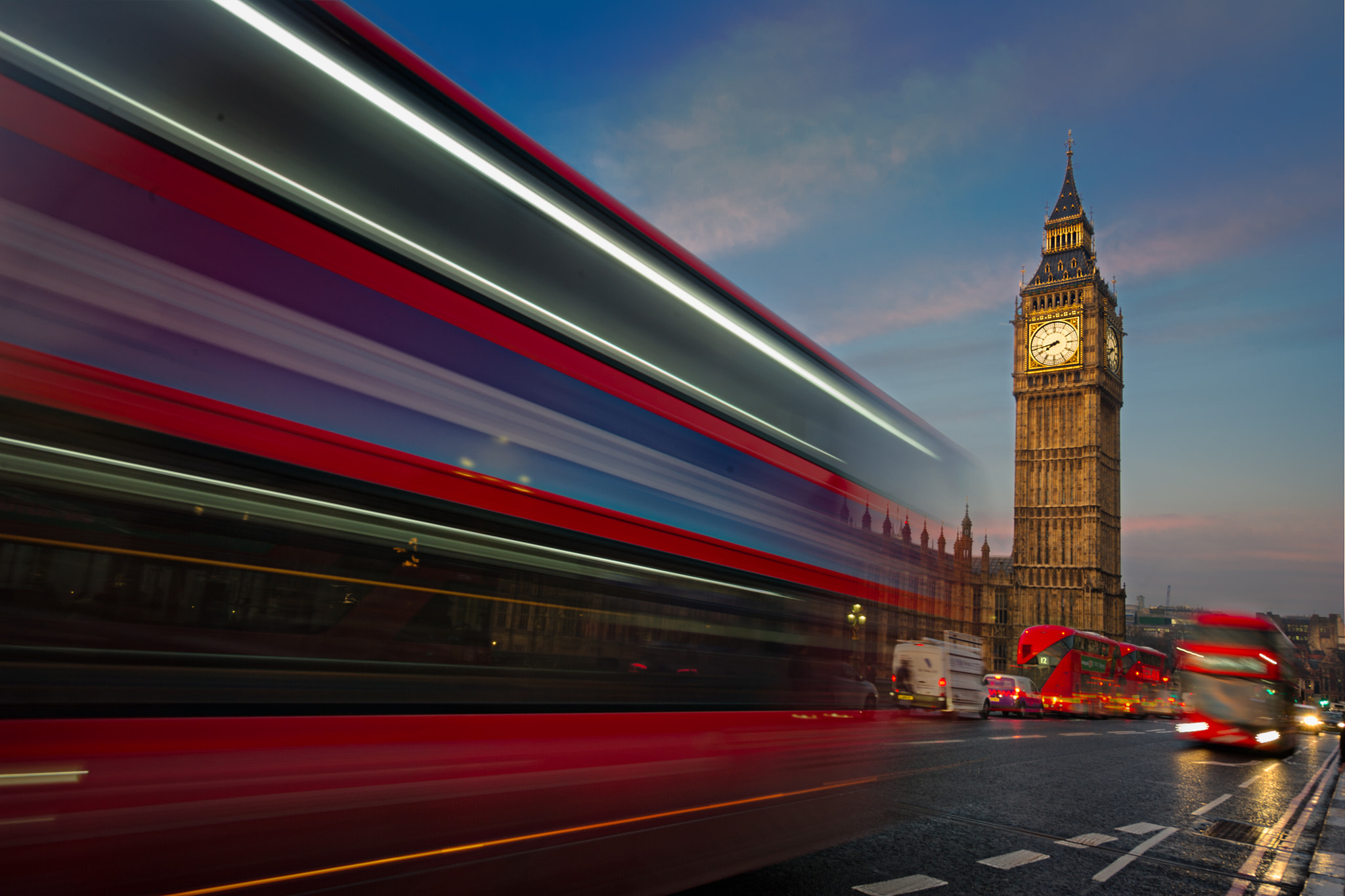 Nikon D3S sample photo. Big ben, busy buses photography