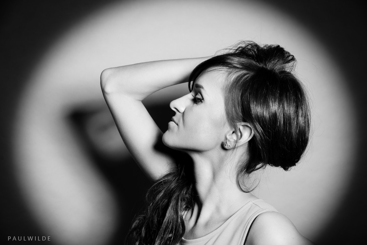 Sigma 24-105mm F4 DG OS HSM Art sample photo. Anna in the spotlight photography