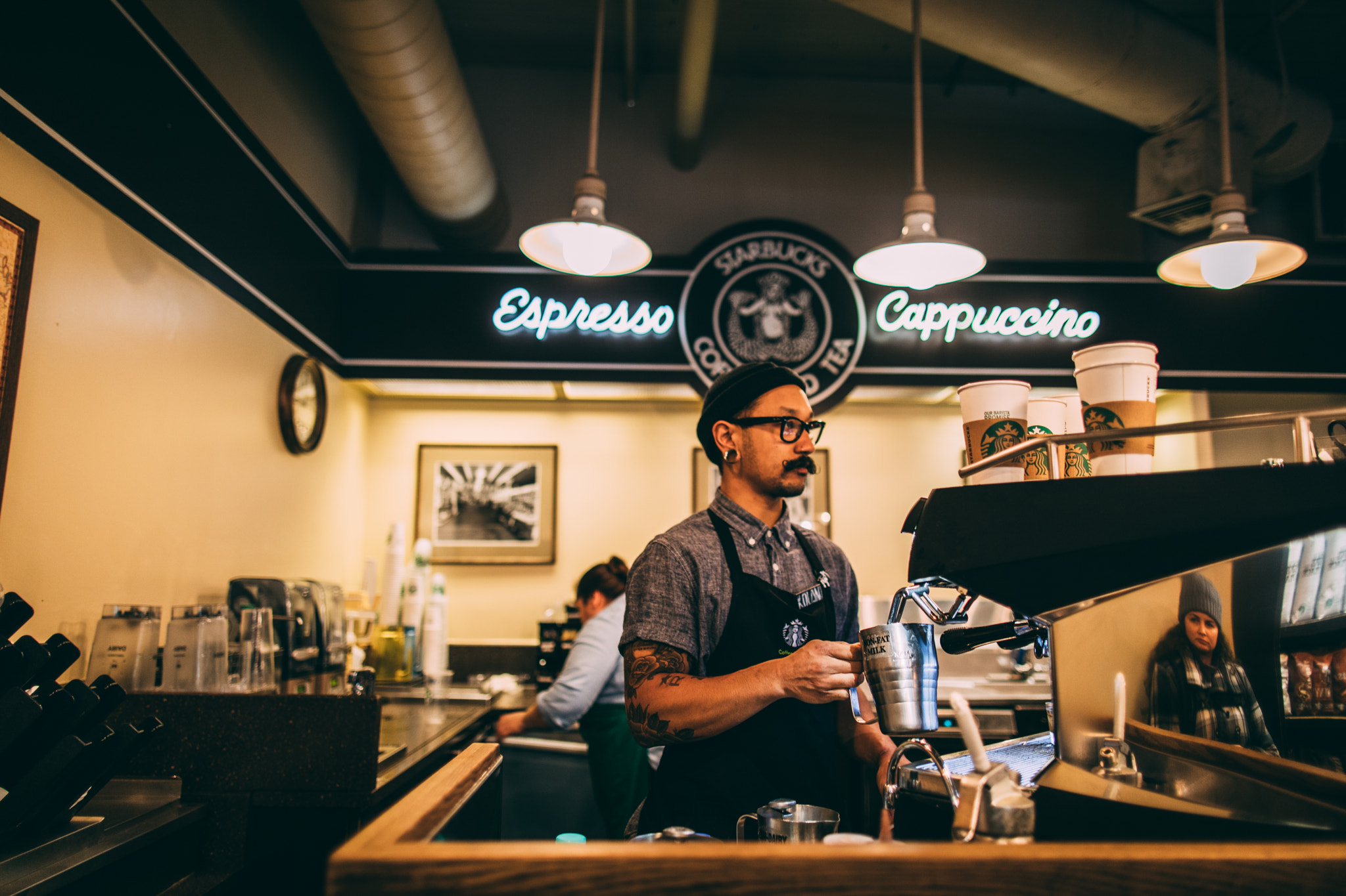 Canon EF 24mm F1.4L II USM sample photo. Original starbucks photography
