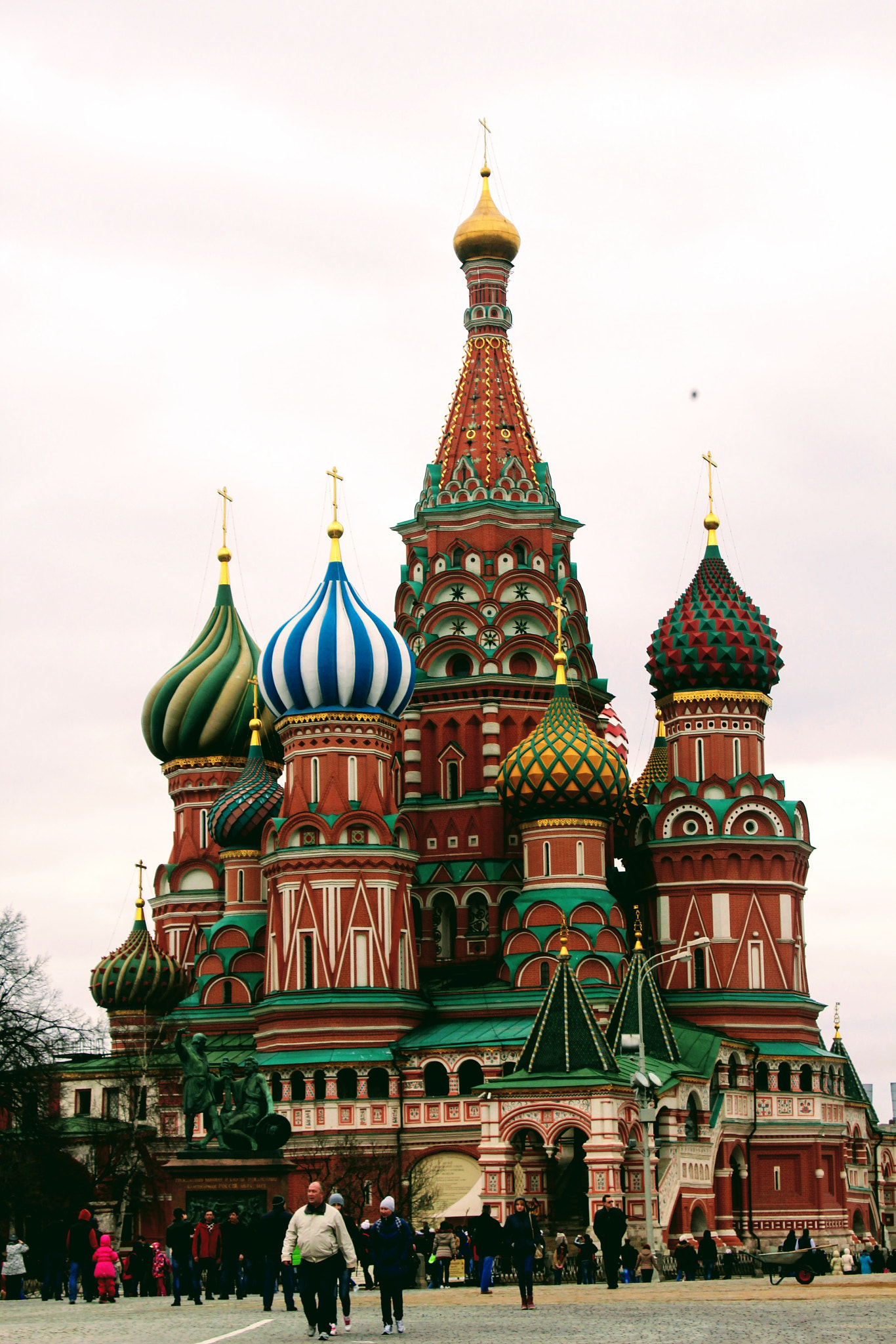 Canon EOS 1200D (EOS Rebel T5 / EOS Kiss X70 / EOS Hi) sample photo. Saint basil's cathedral photography