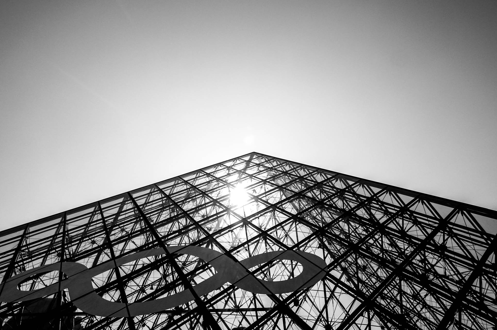 Panasonic Lumix DMC-GF1 sample photo. Paris photography