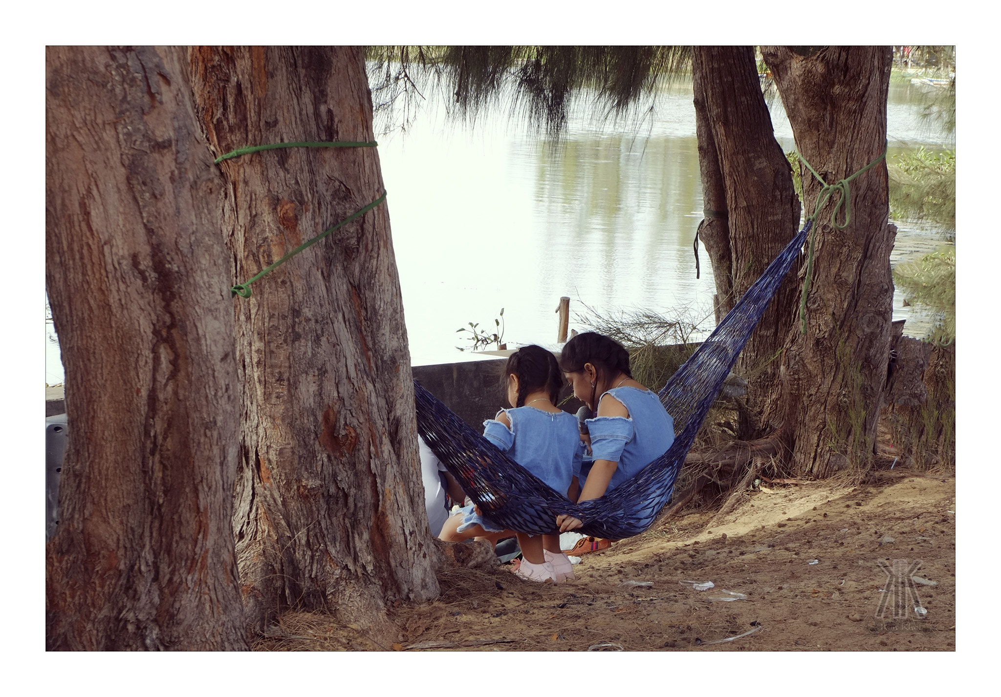 Fujifilm XC 16-50mm F3.5-5.6 OIS II sample photo. The twins photography