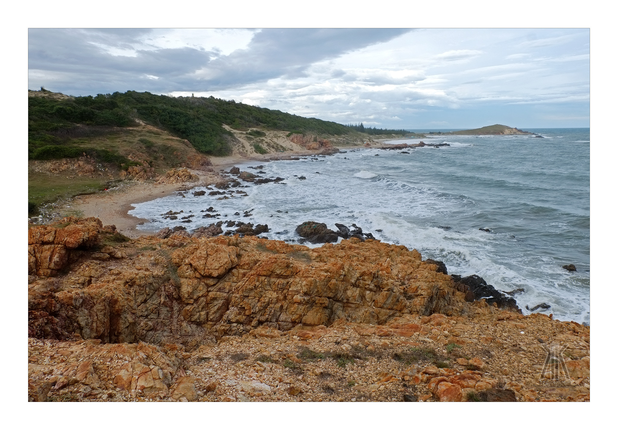 Fujifilm XC 16-50mm F3.5-5.6 OIS II sample photo. Peaceful beach photography