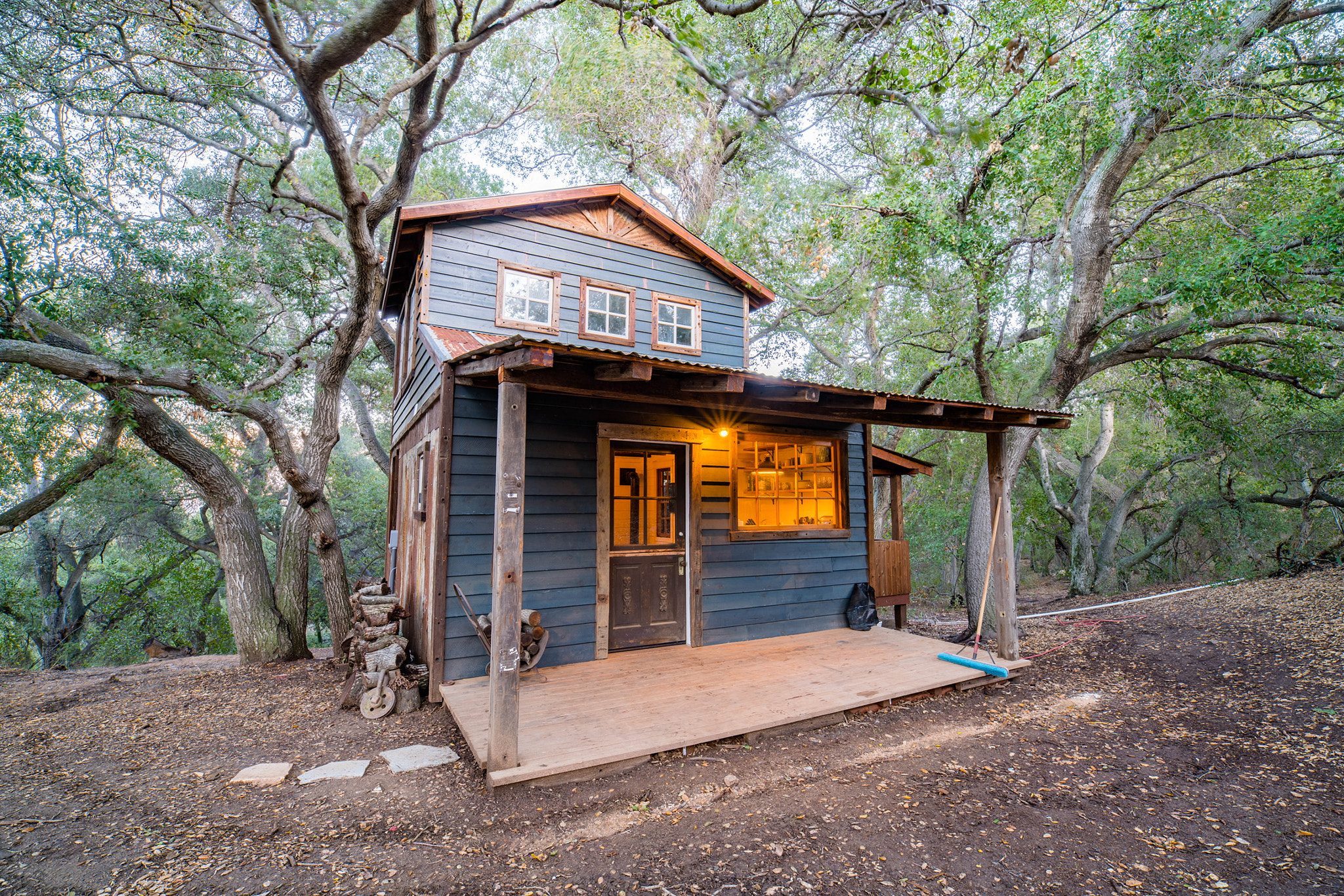 Sony a7R II + Sony DT 50mm F1.8 SAM sample photo. Cabin in the oaks photography