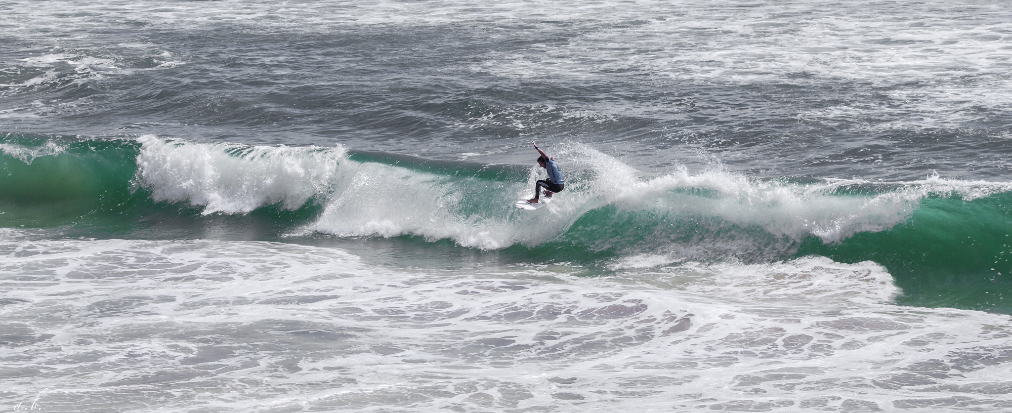 Canon EOS 550D (EOS Rebel T2i / EOS Kiss X4) + EF75-300mm f/4-5.6 sample photo. The surfer! photography