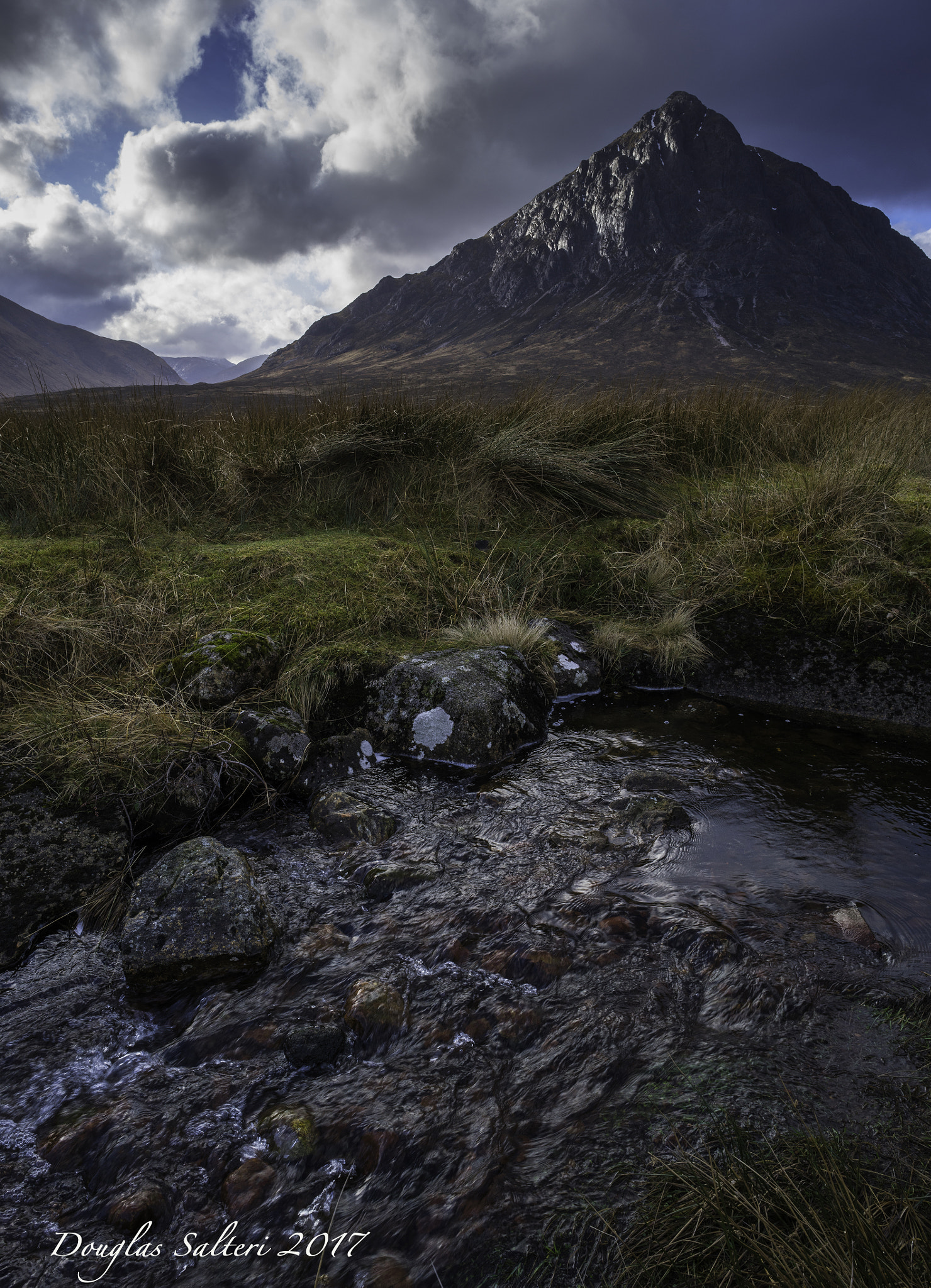E 21mm F2.8 sample photo. A wee burn... photography