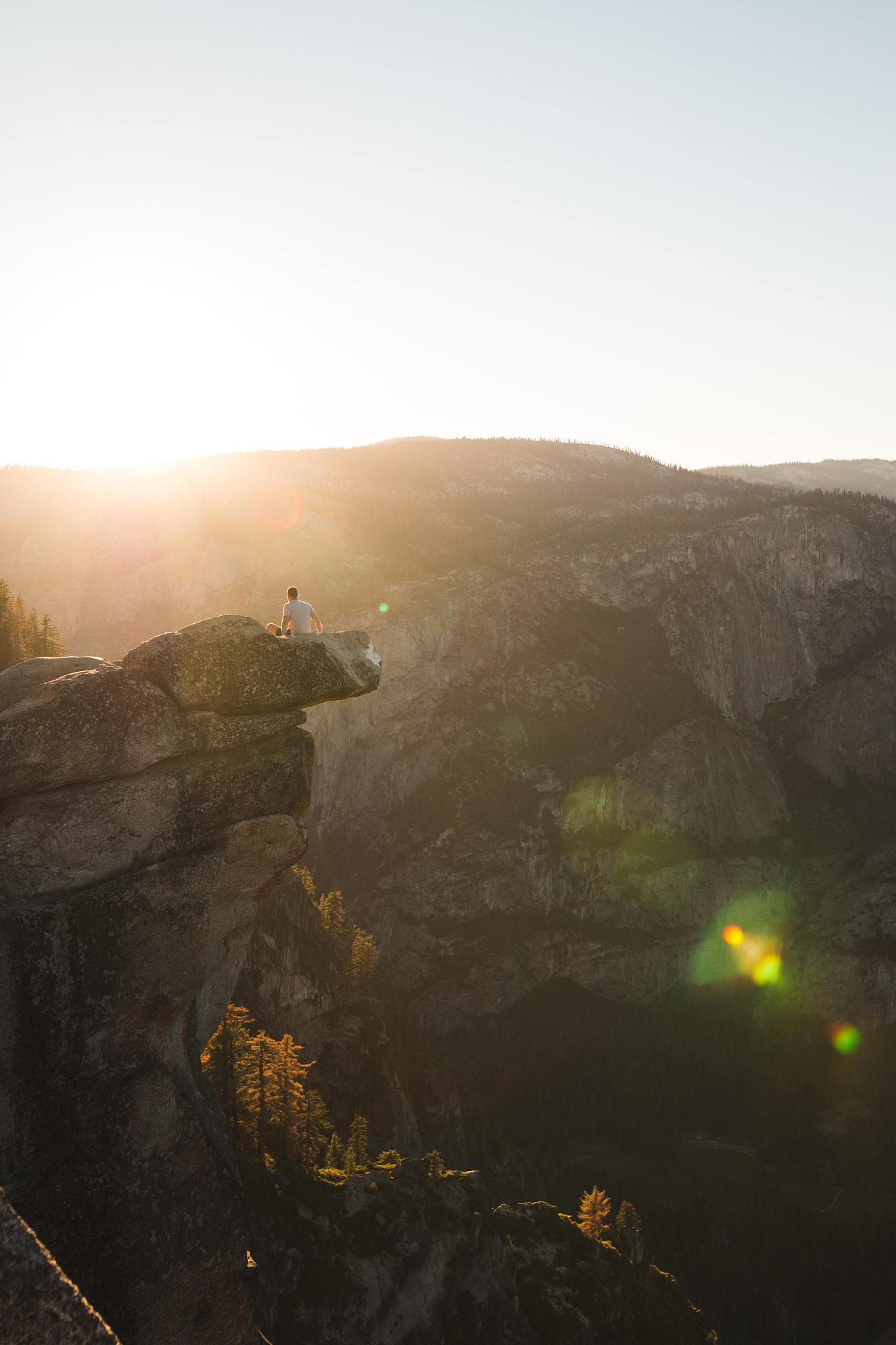 Sigma 24mm F1.4 DG HSM Art sample photo. Yosemite sun gazing photography