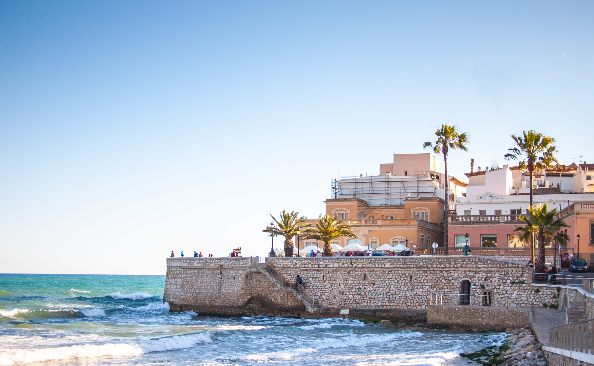 Olympus PEN E-P1 + Panasonic Lumix G 20mm F1.7 ASPH sample photo. Sitges in spring photography