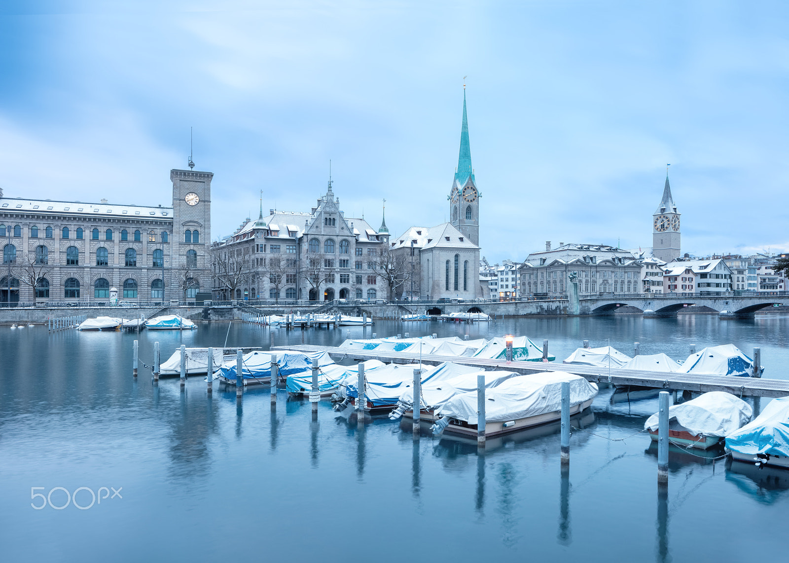 Canon TS-E 24.0mm f/3.5 L II sample photo. Old zurich town, view on lake photography