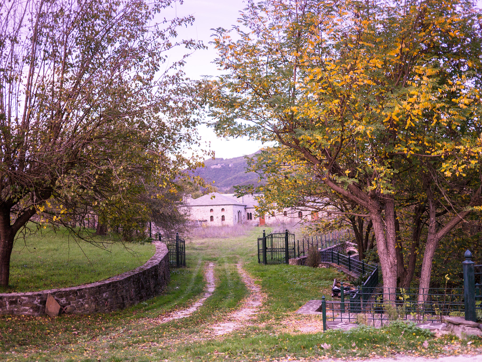 Panasonic Lumix DMC-G3 + LUMIX G 20/F1.7 II sample photo. Country house photography