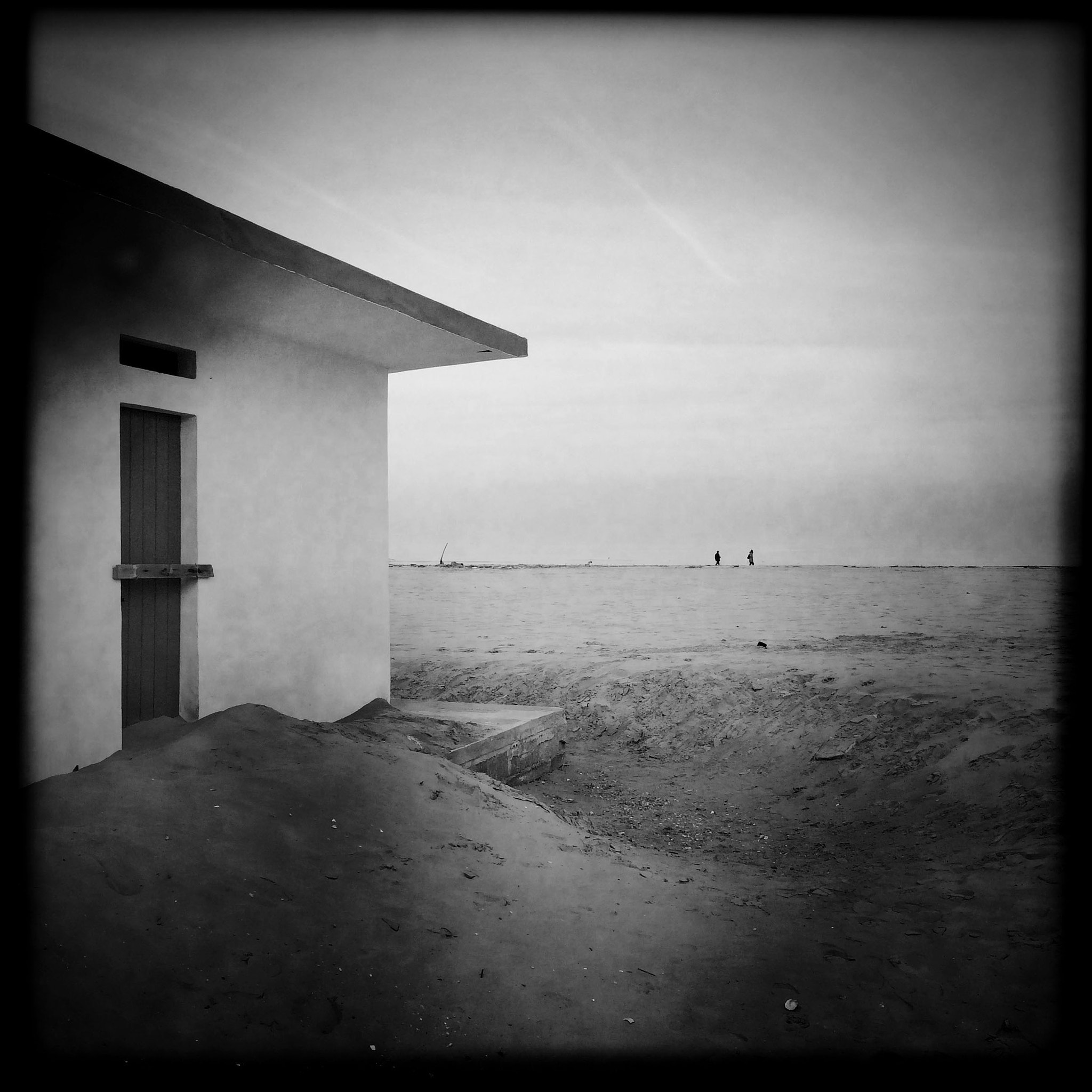 Hipstamatic 331 sample photo. Winter beach photography