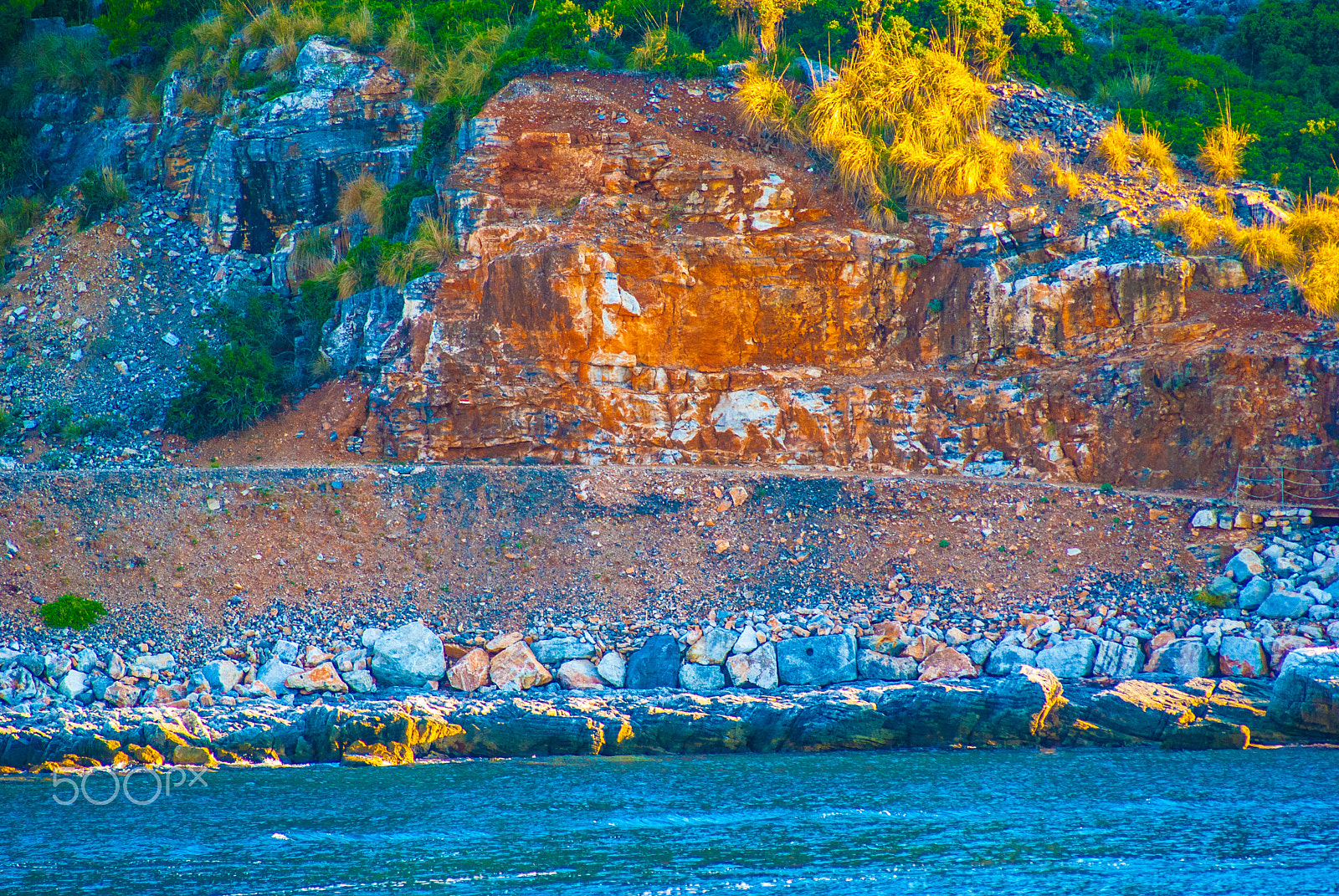 Sony 75-300mm F4.5-5.6 sample photo. Genova photography
